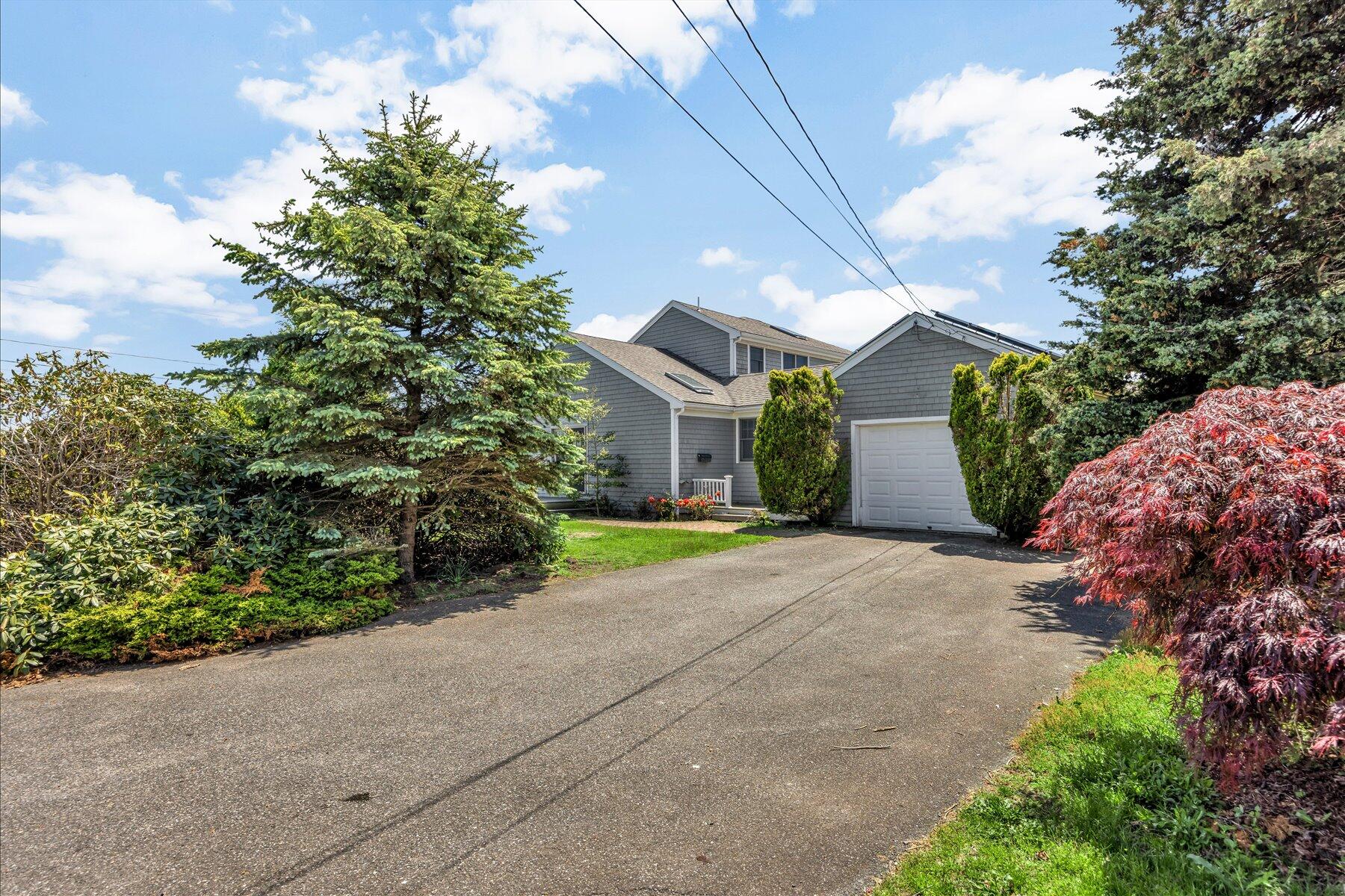 251 Scranton Avenue