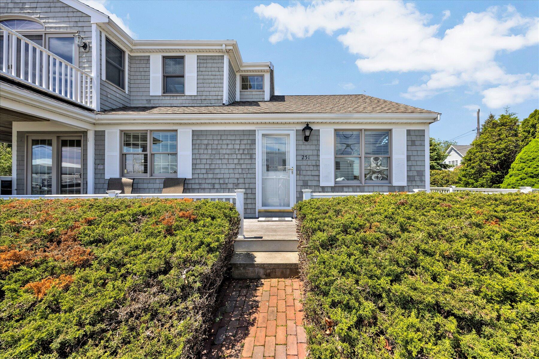 251 Scranton Avenue