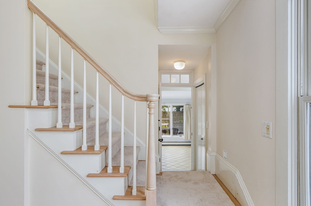 61 Oakwood Ave