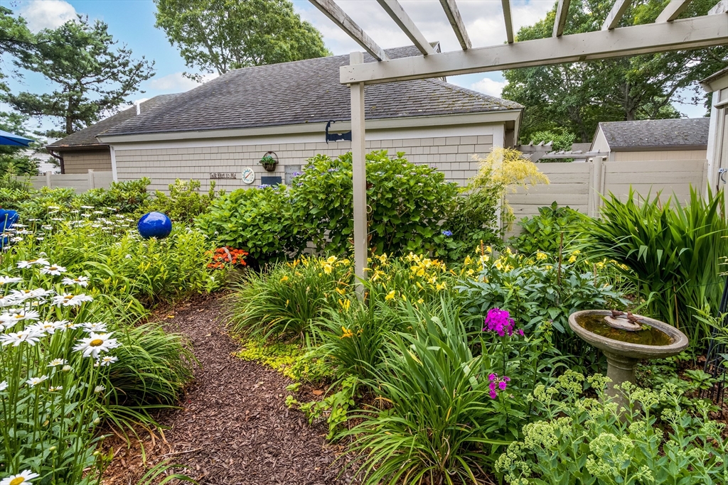3 Niblick Ln