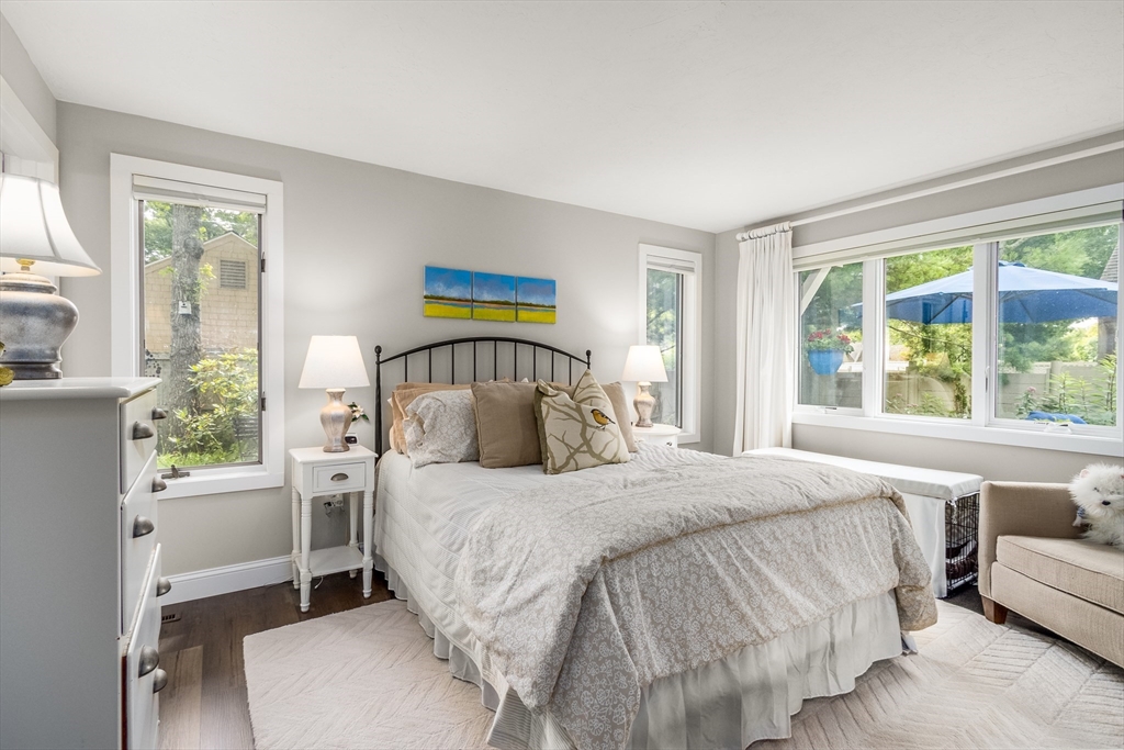 3 Niblick Ln