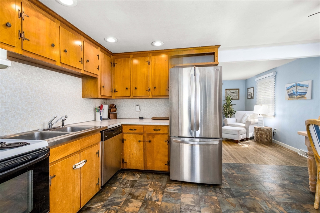 2 Montauk Street