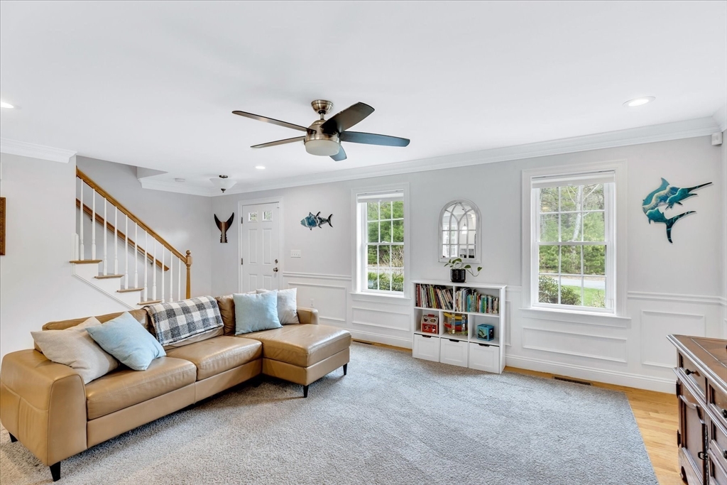 47 Crosswinds Way
