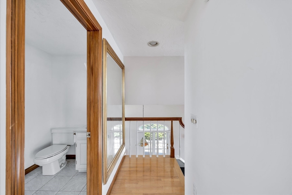 251 Scranton Ave