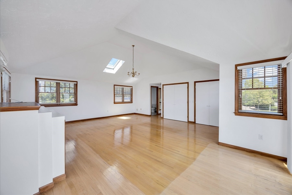 251 Scranton Ave