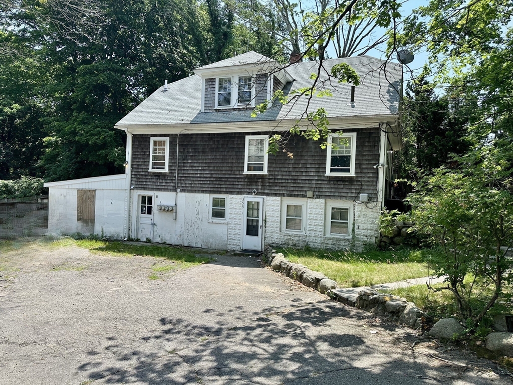 355 Palmer Avenue