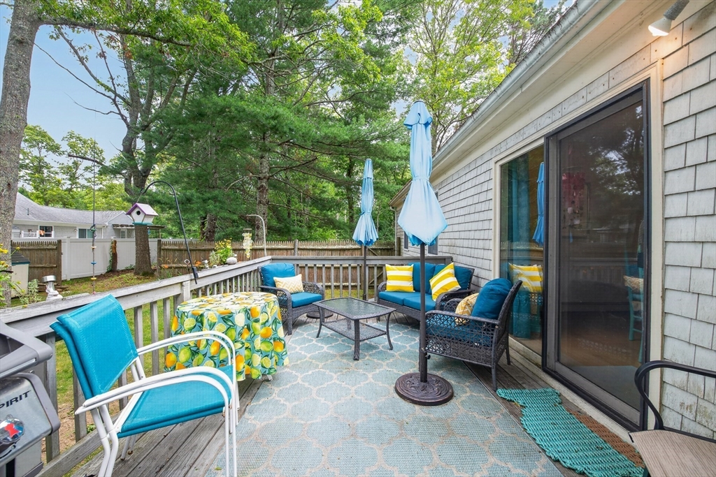 5 Greenview Cir