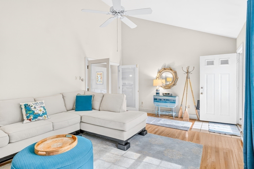 5 Greenview Cir