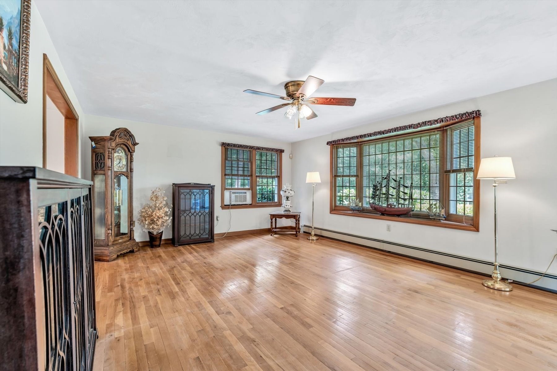 25 Wiley Post Lane