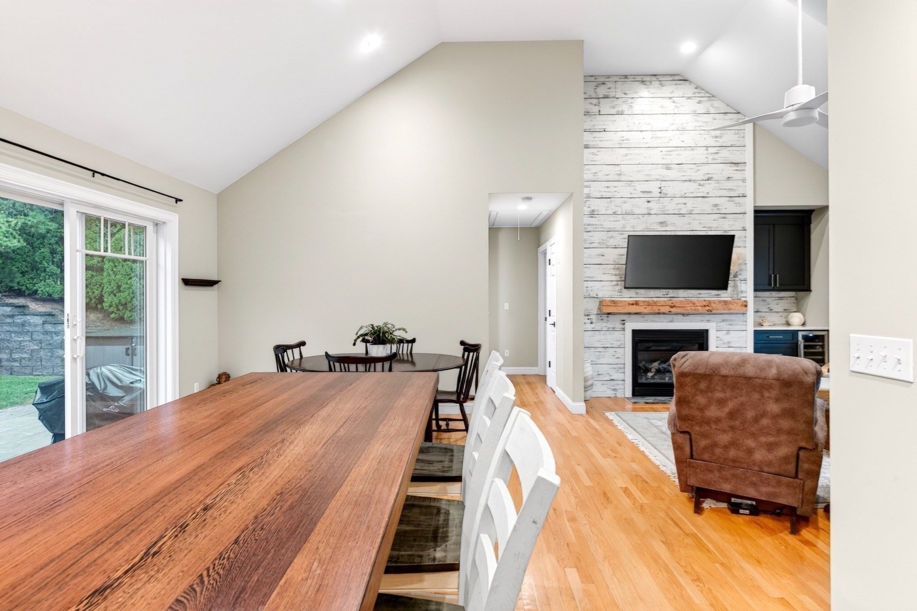 276 Pheasant Hill Cir