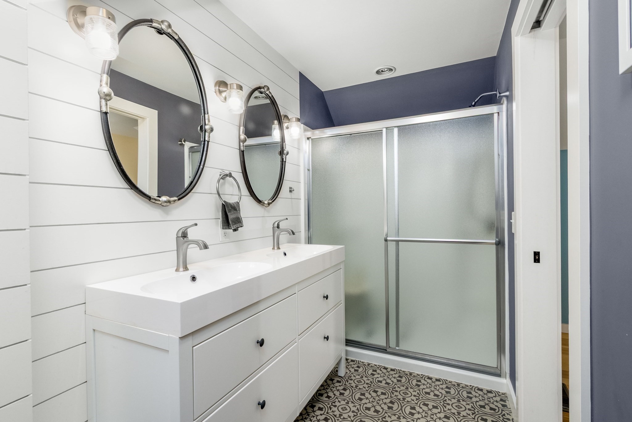 3 Old Dock Road Unit: West