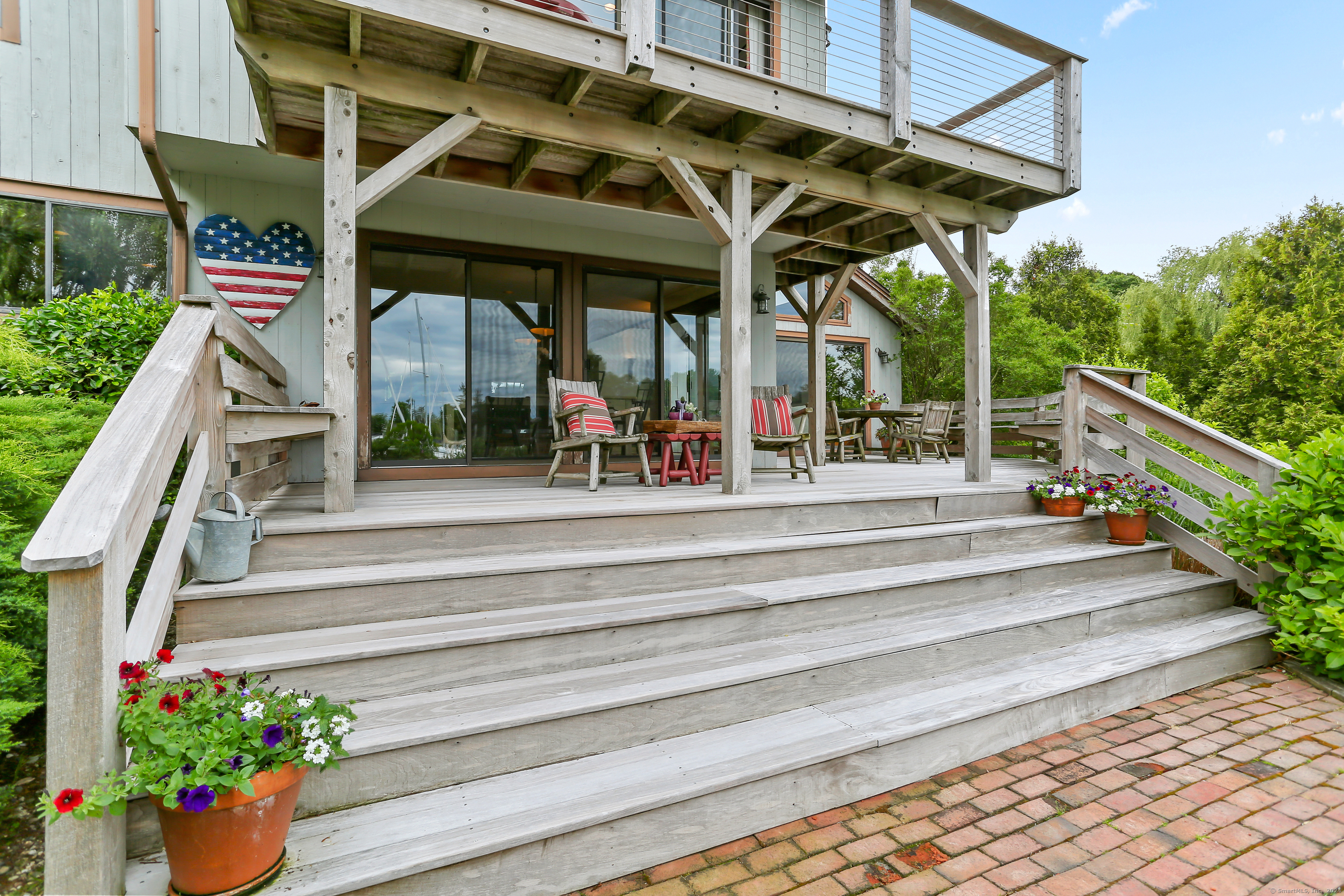 11 Harbor Road