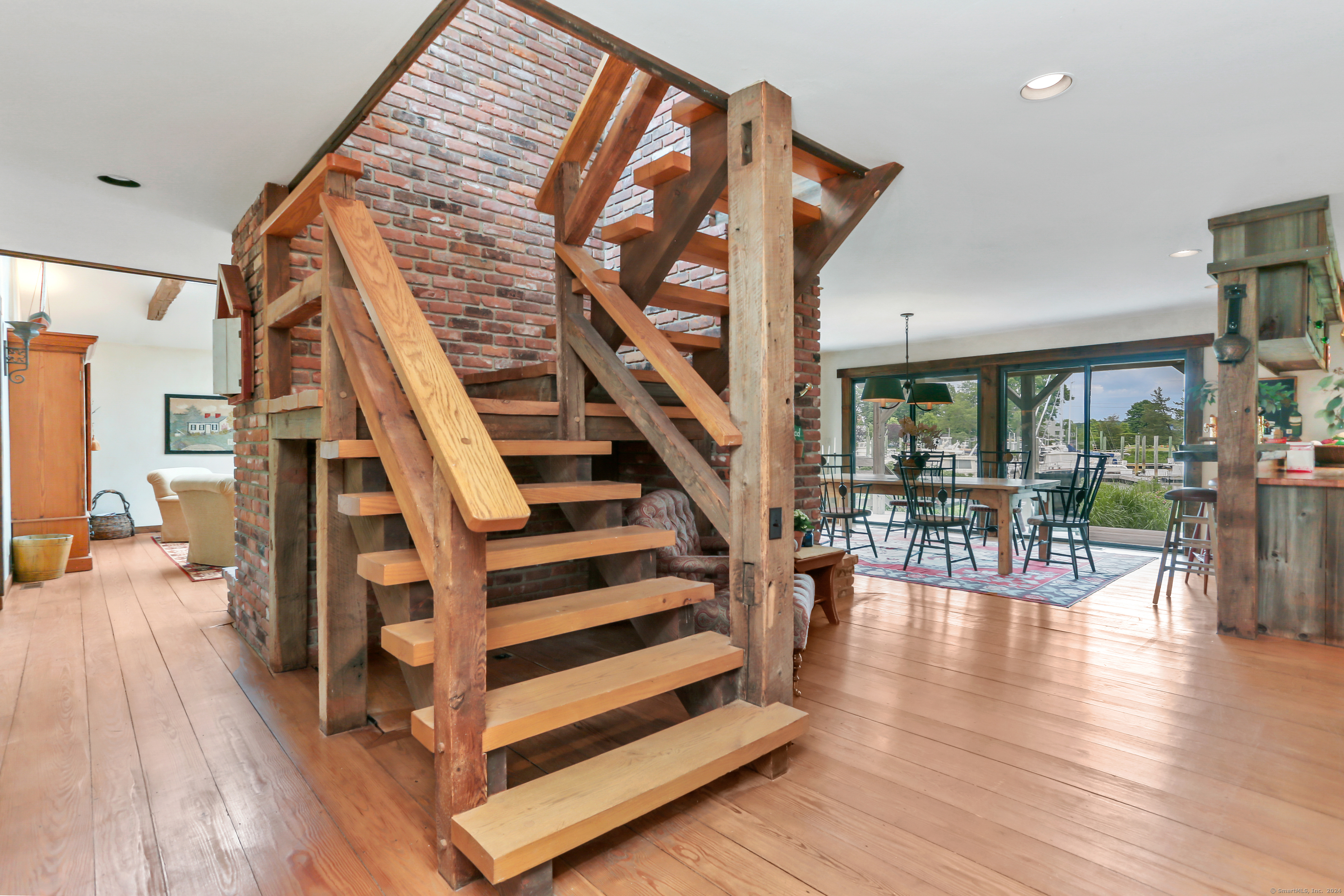 11 Harbor Road