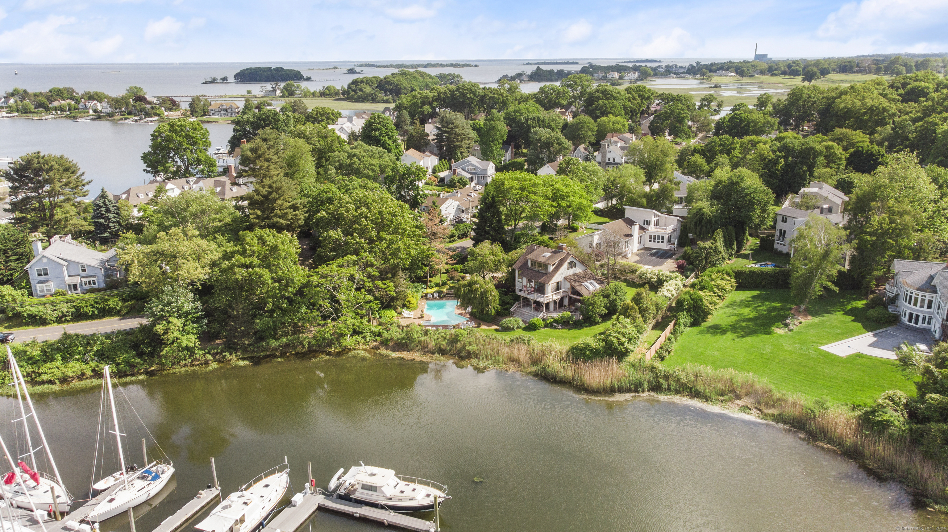 11 Harbor Road