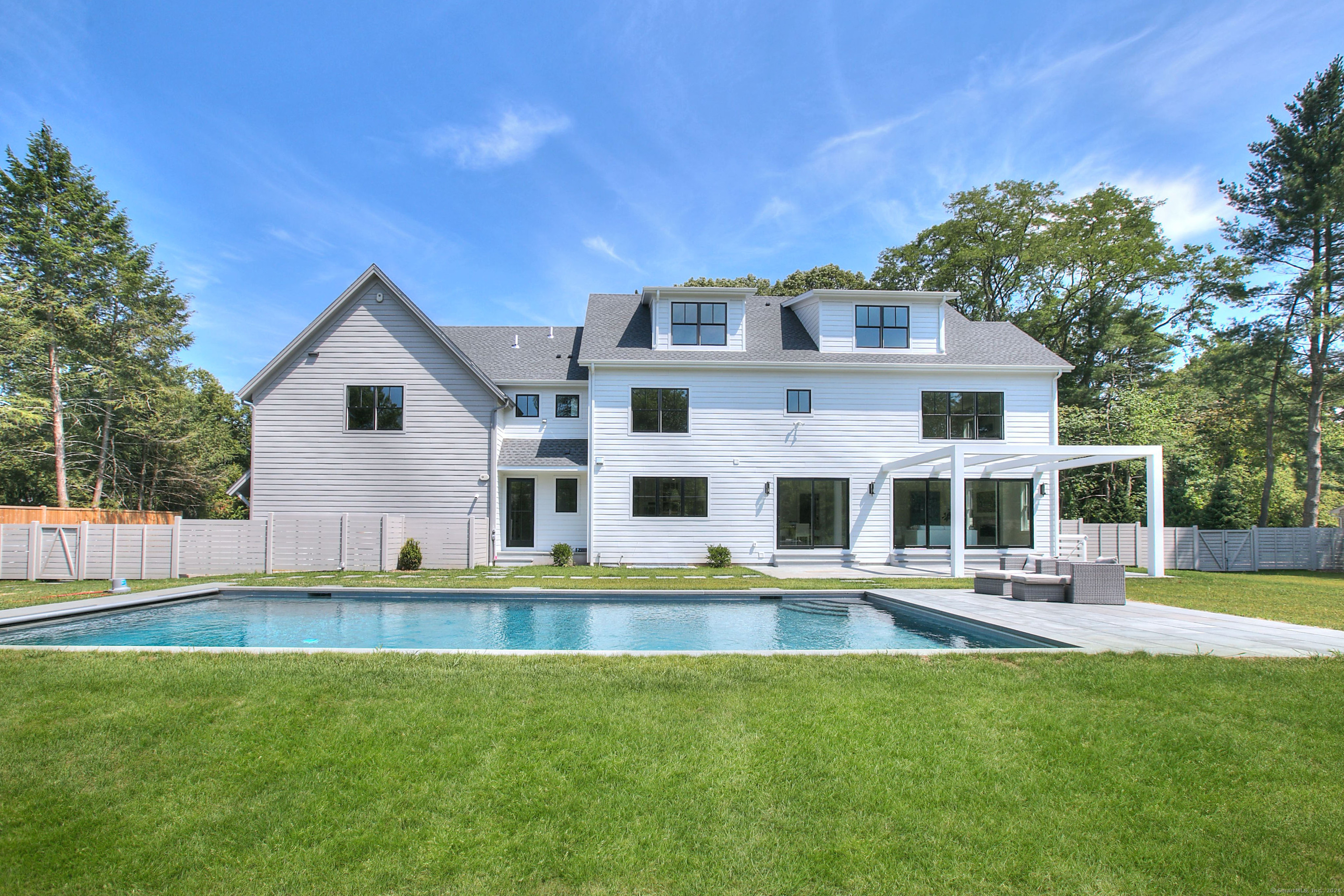 33 Easton Road