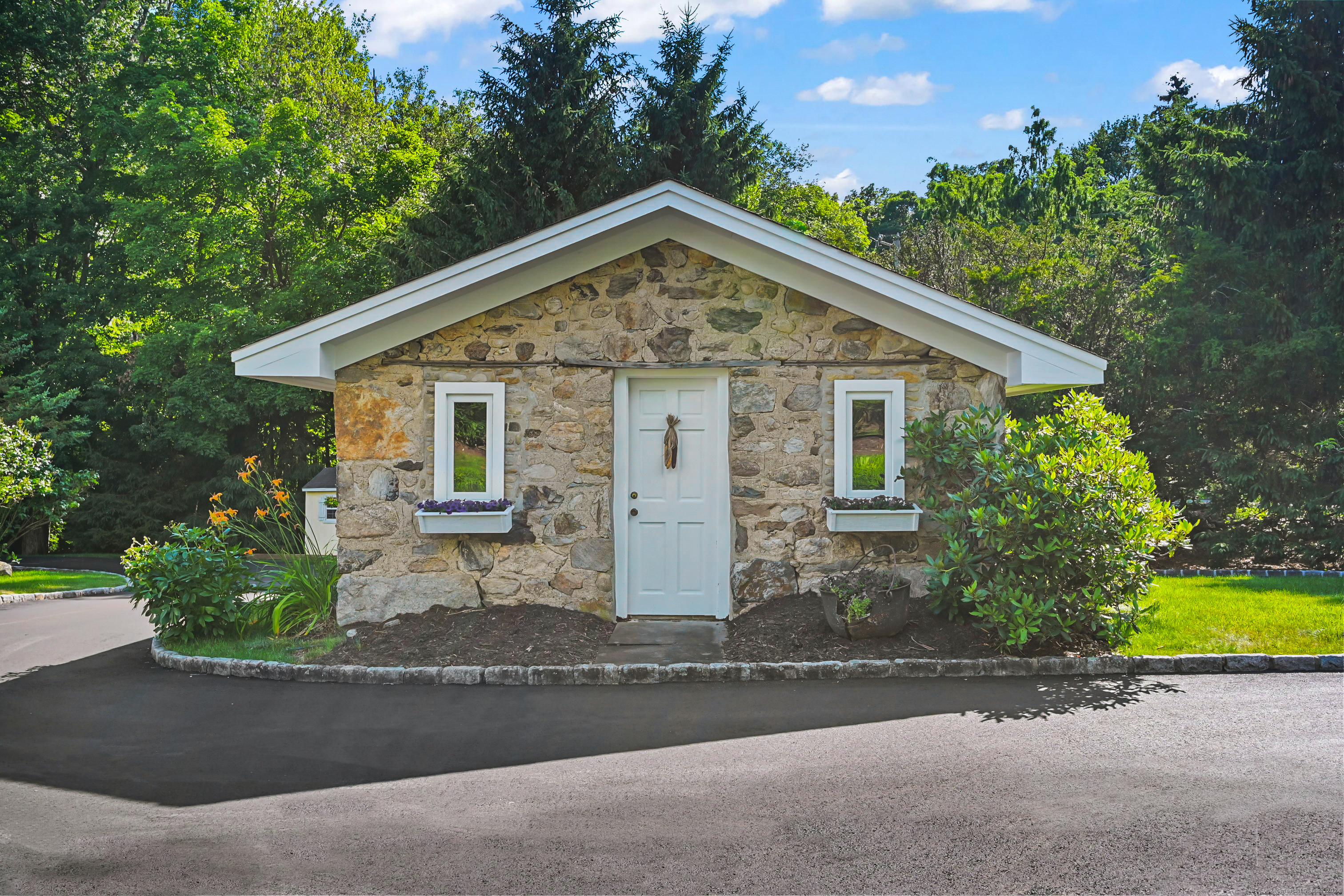 152 Old Hyde Road