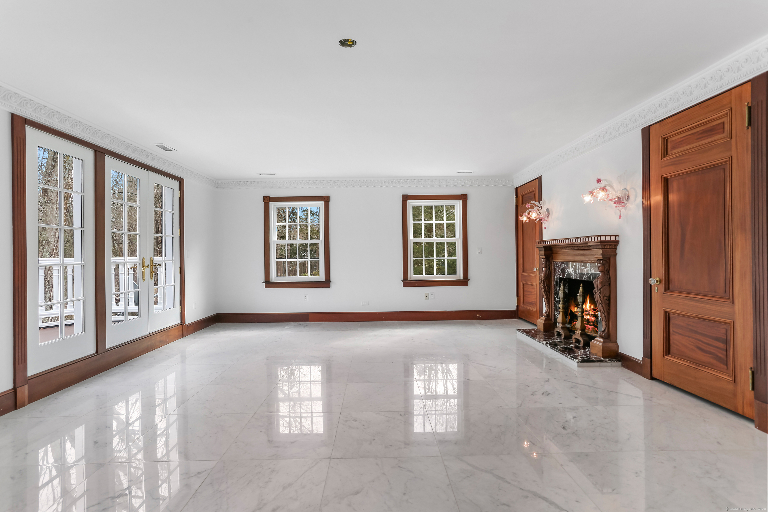 637 Valley Road