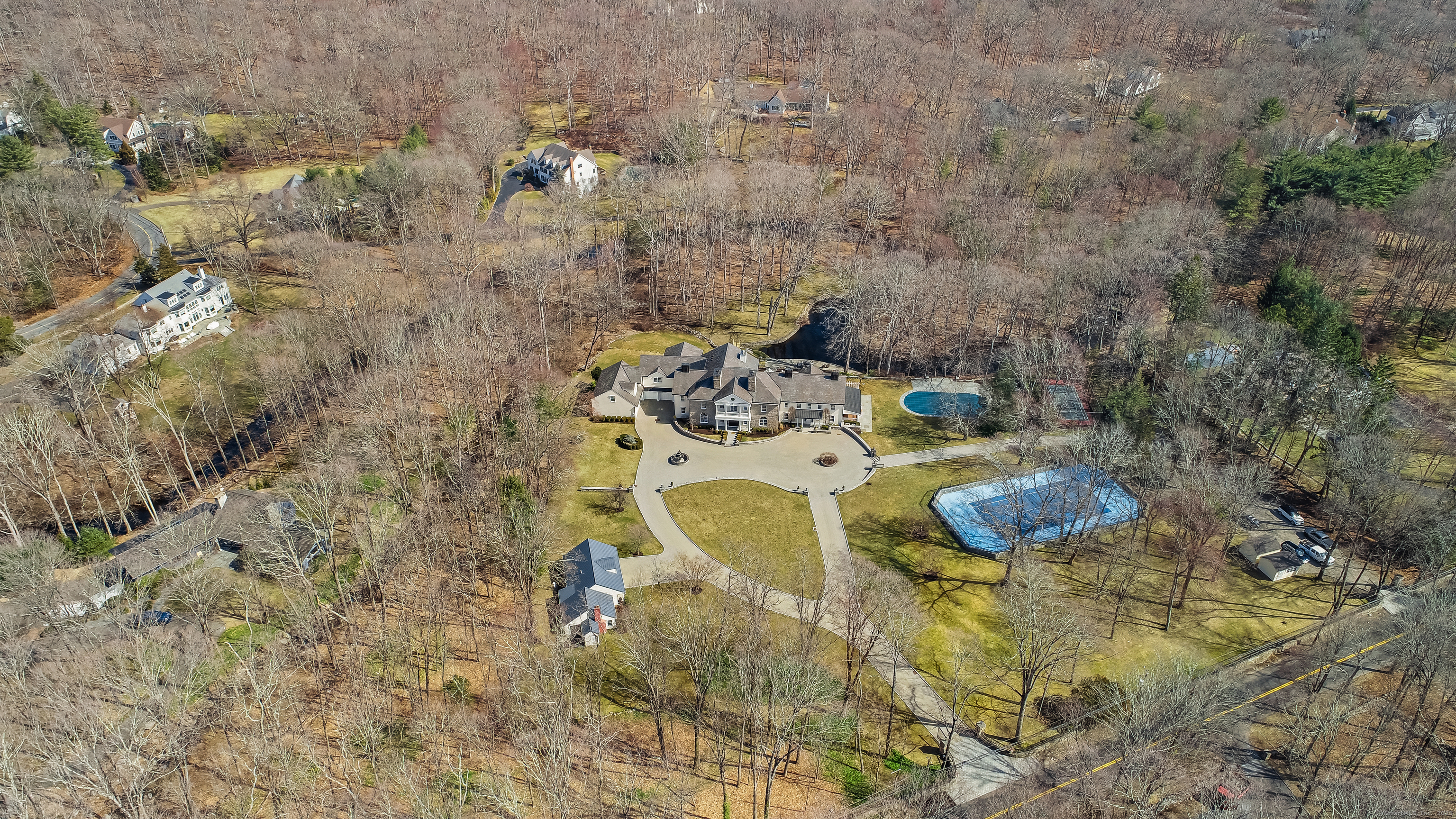 637 Valley Road