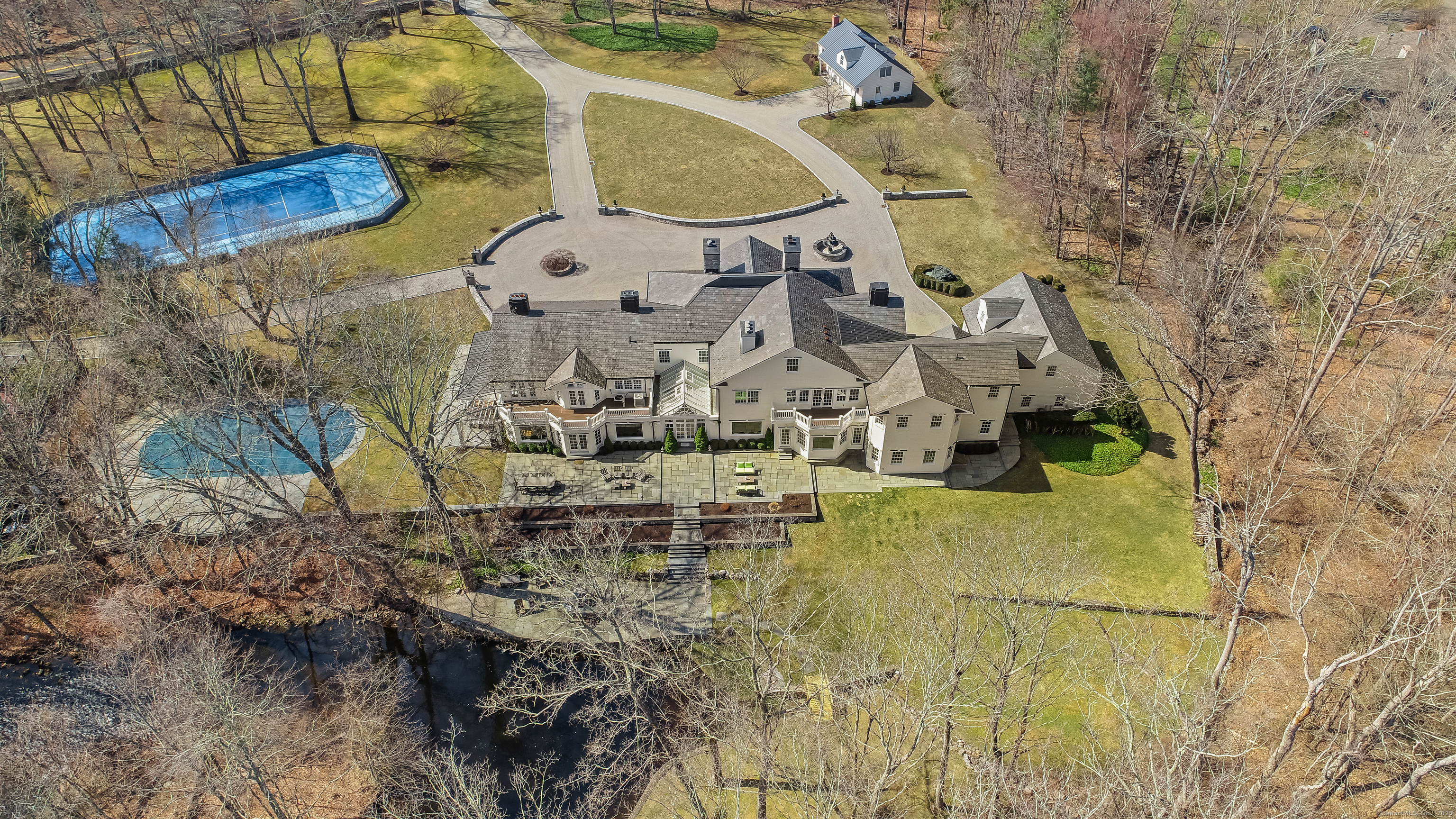 637 Valley Road