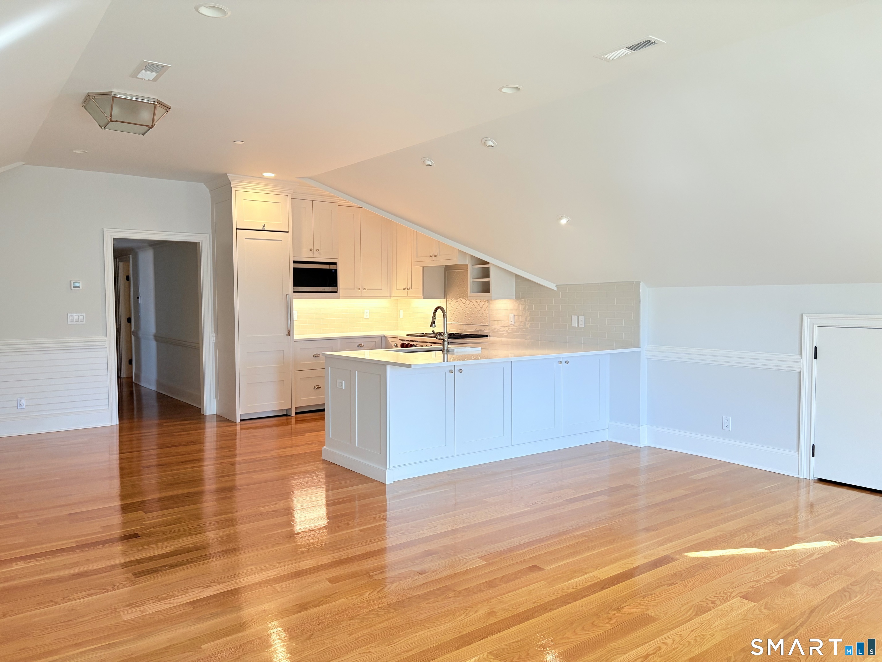 500 Main Street Unit: APT 3