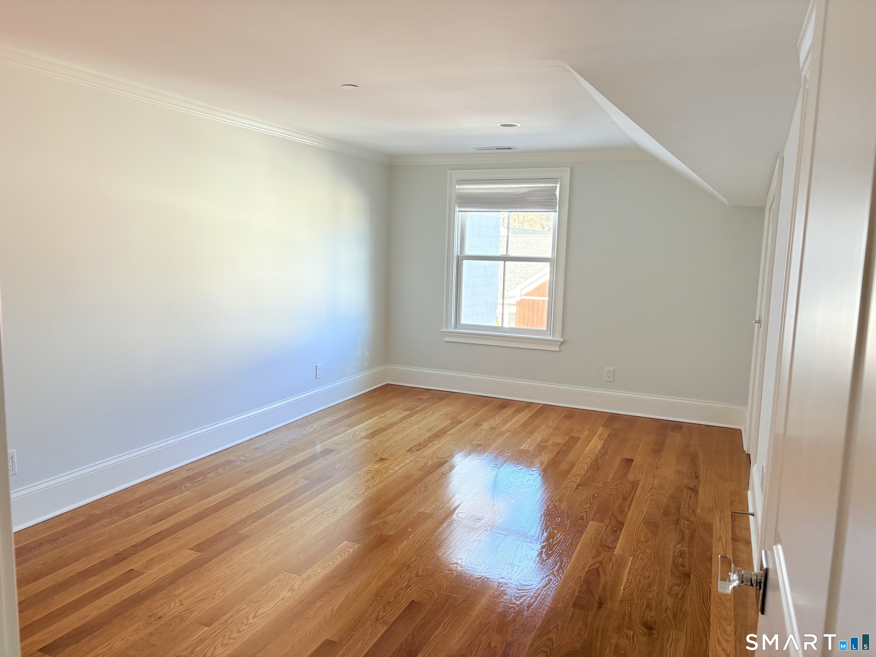 500 Main Street Unit: APT 3
