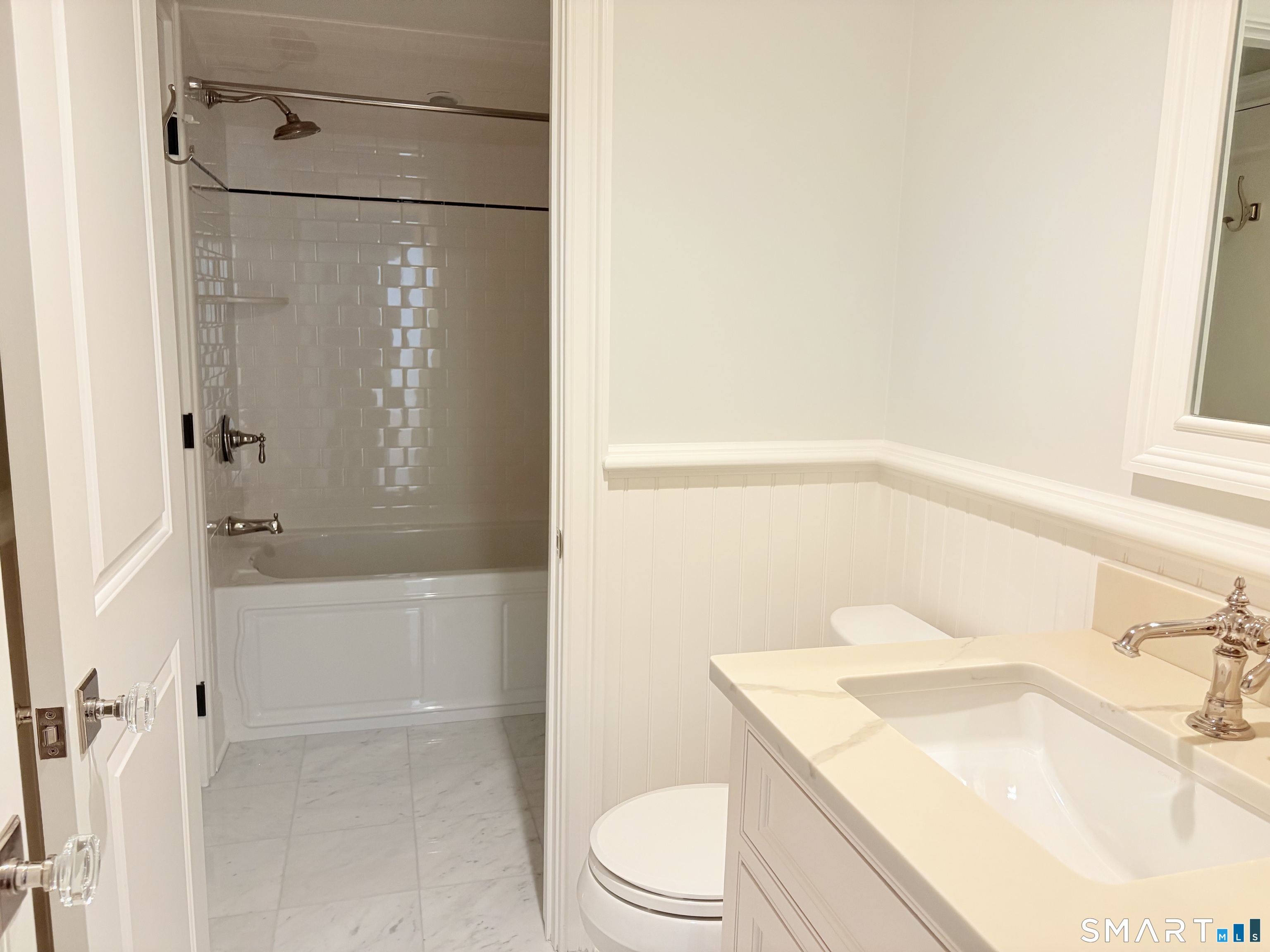 500 Main Street Unit: APT 3