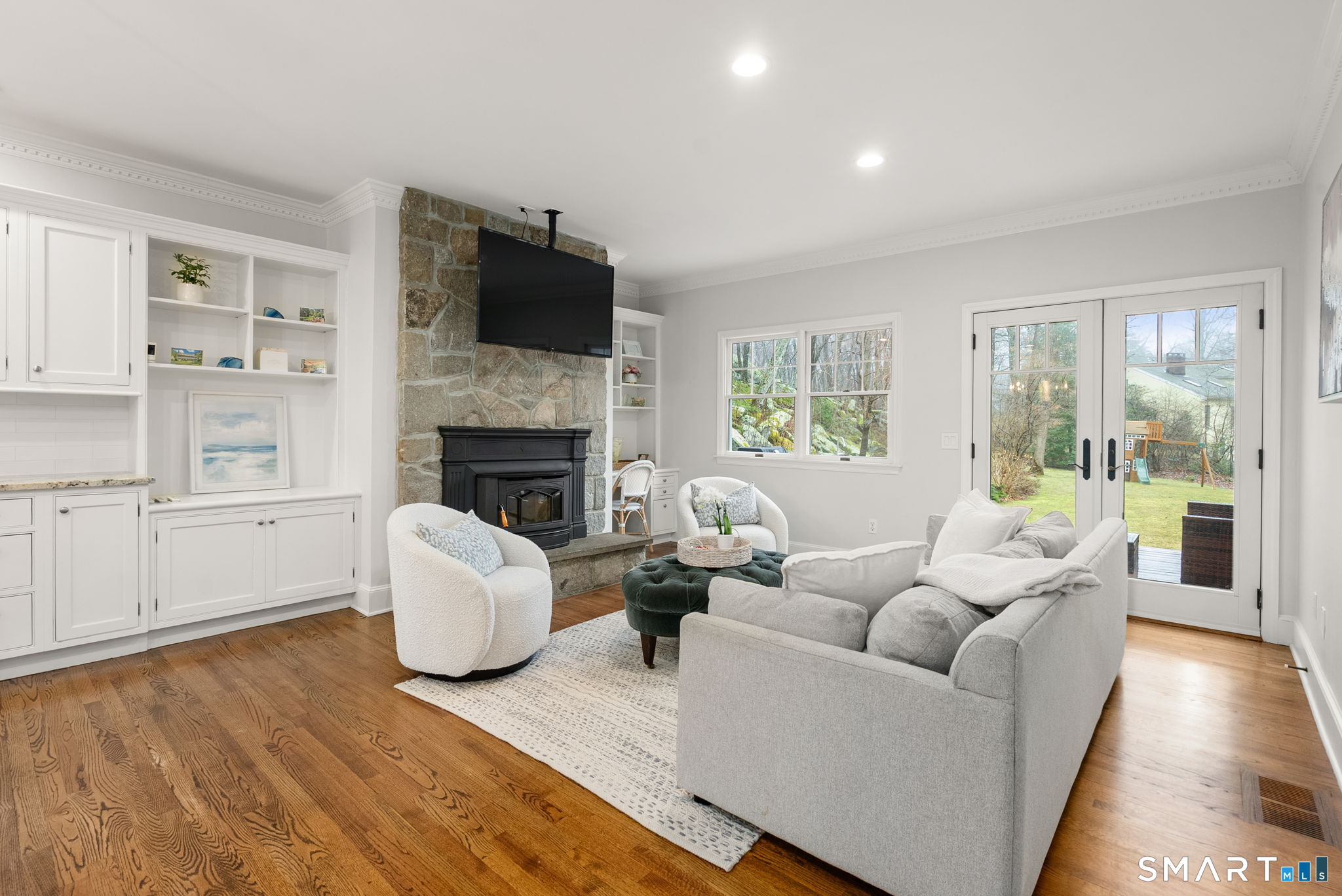 9 Pepperbush Road