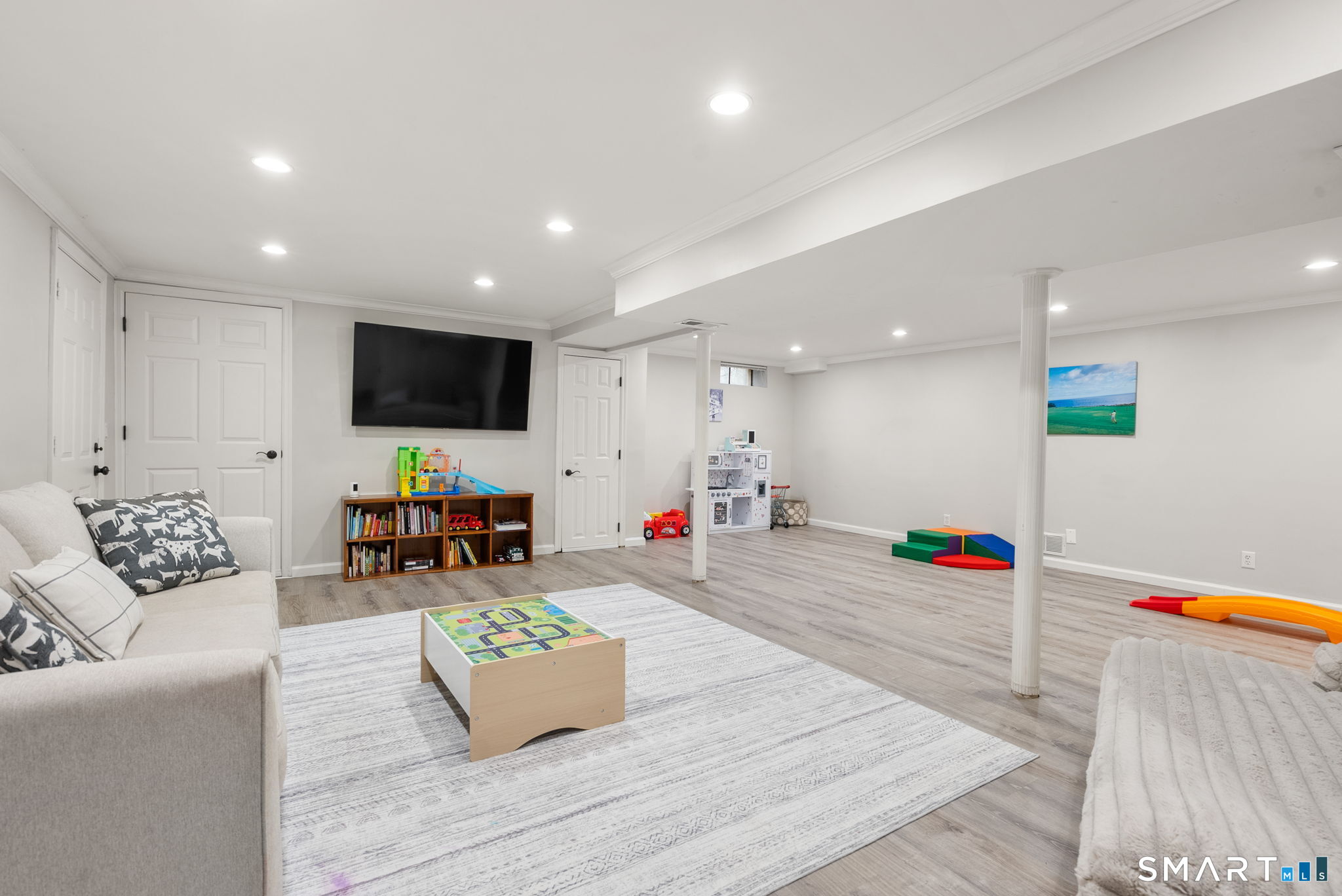 9 Pepperbush Road