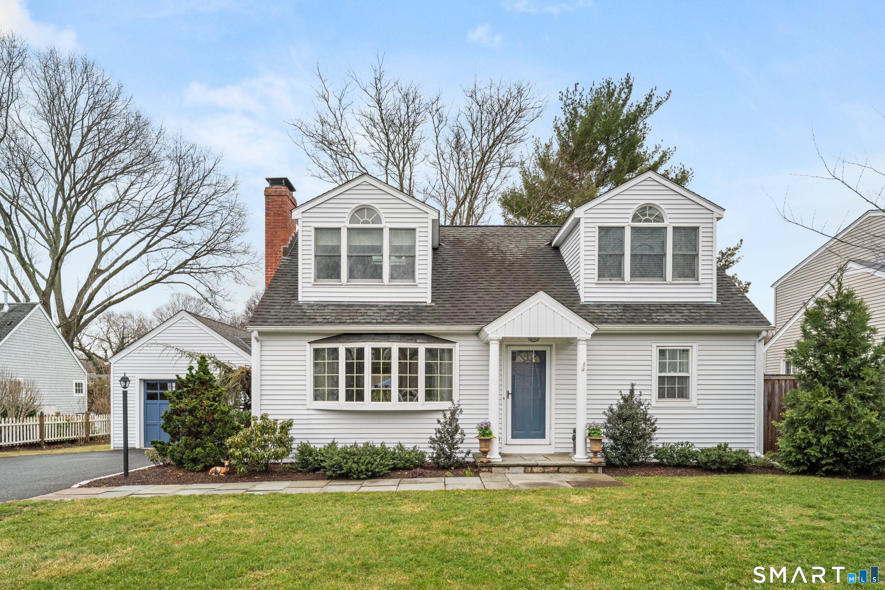 25 Oak Street