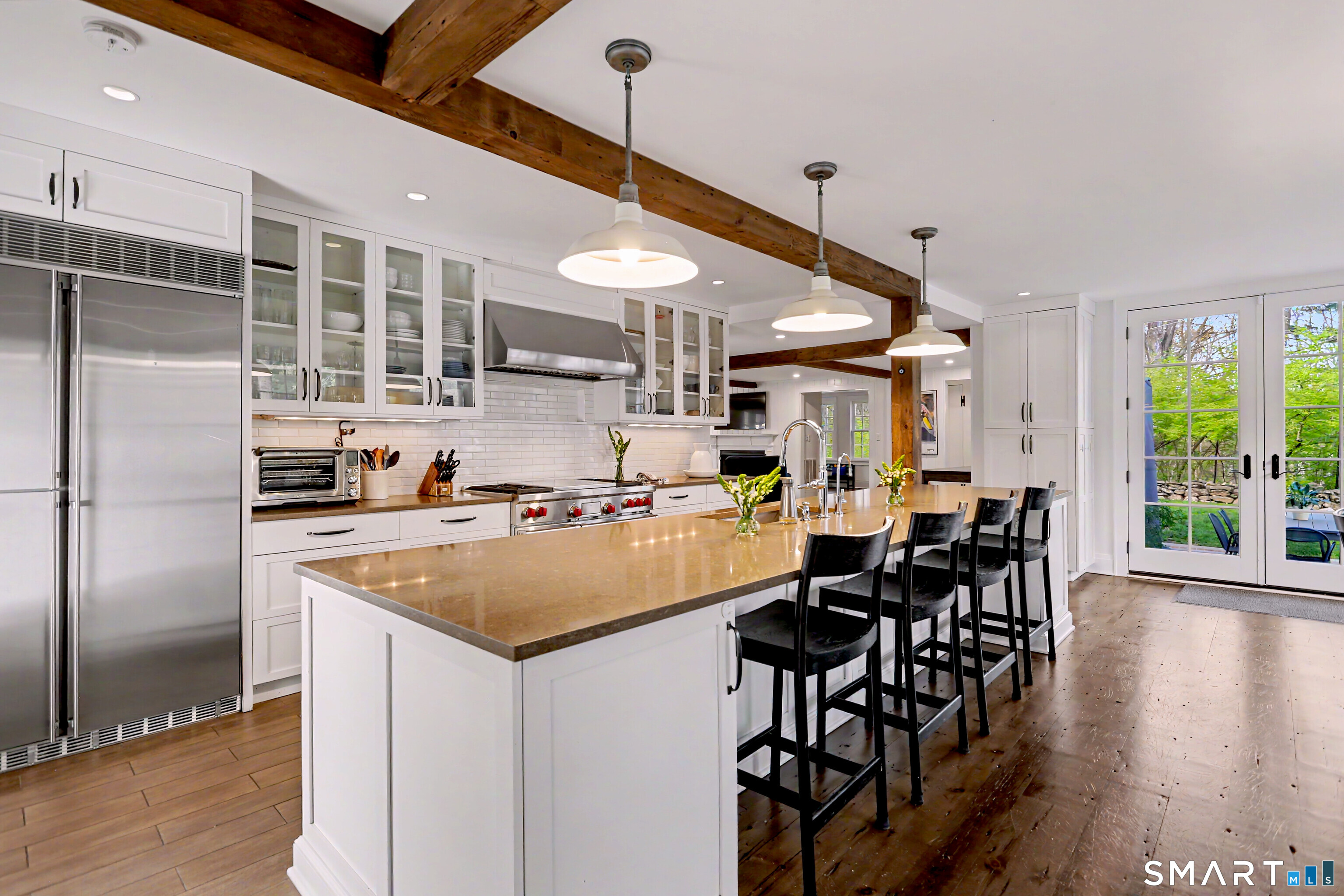 10 Cedar Lane