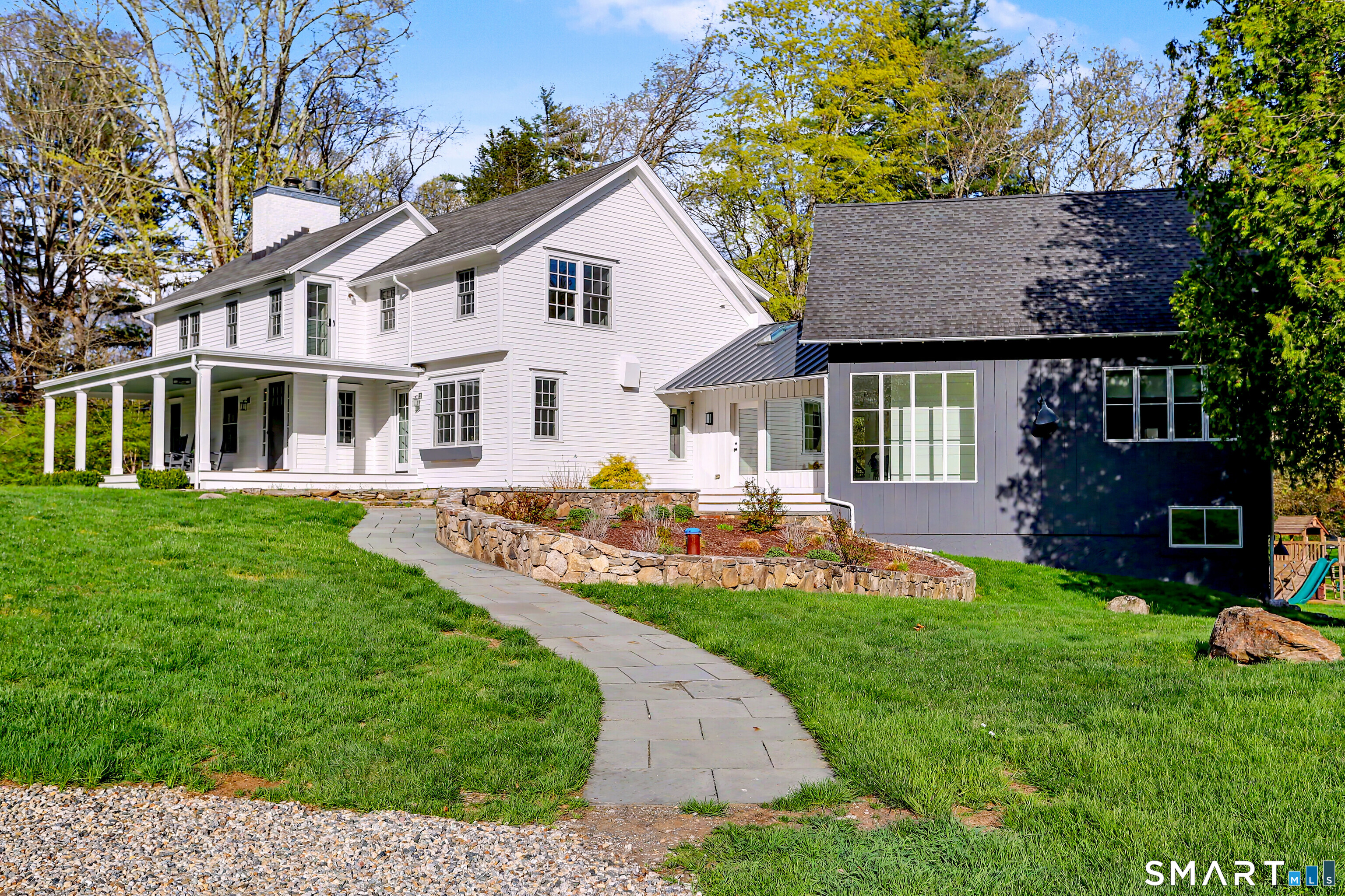 10 Cedar Lane