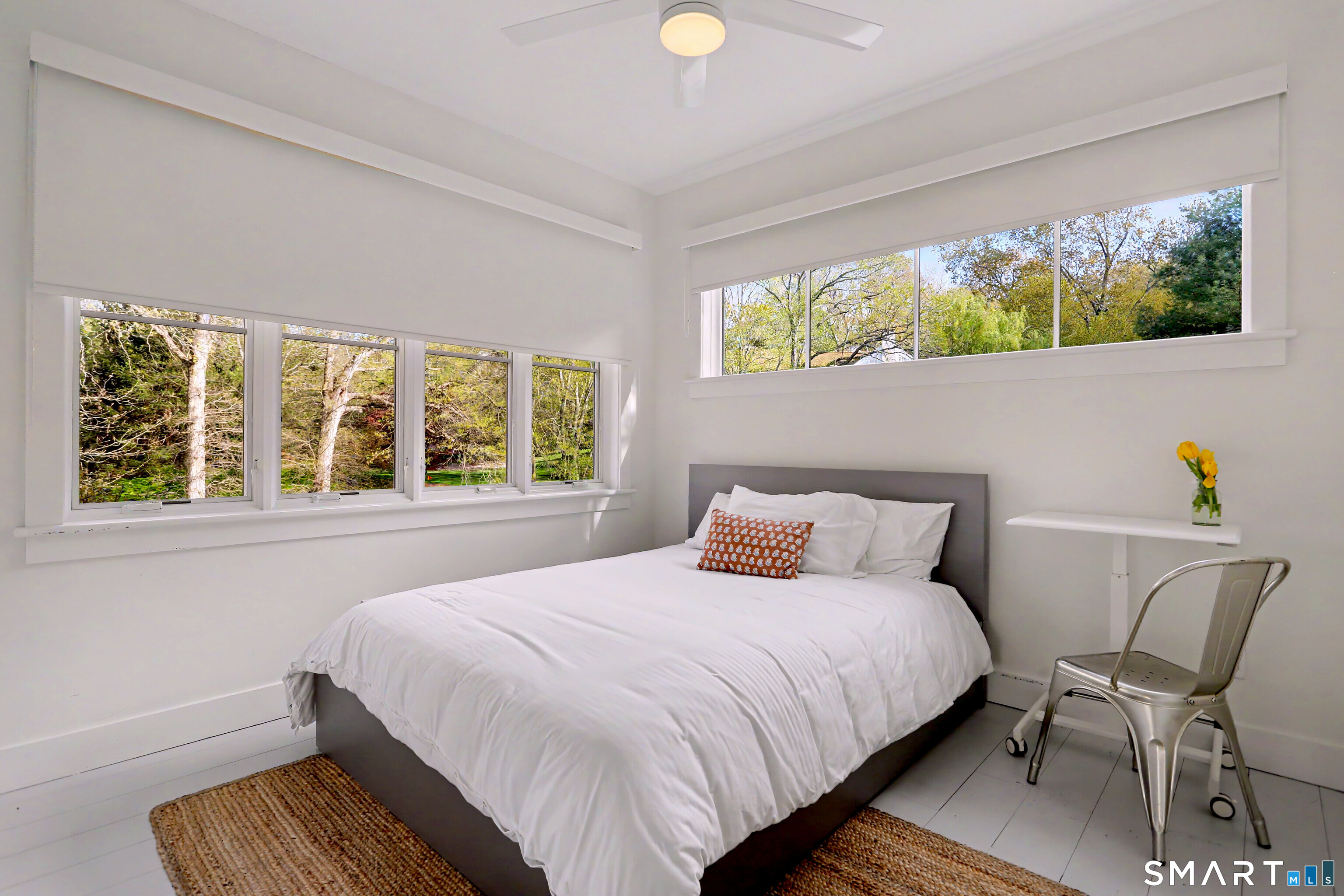 10 Cedar Lane