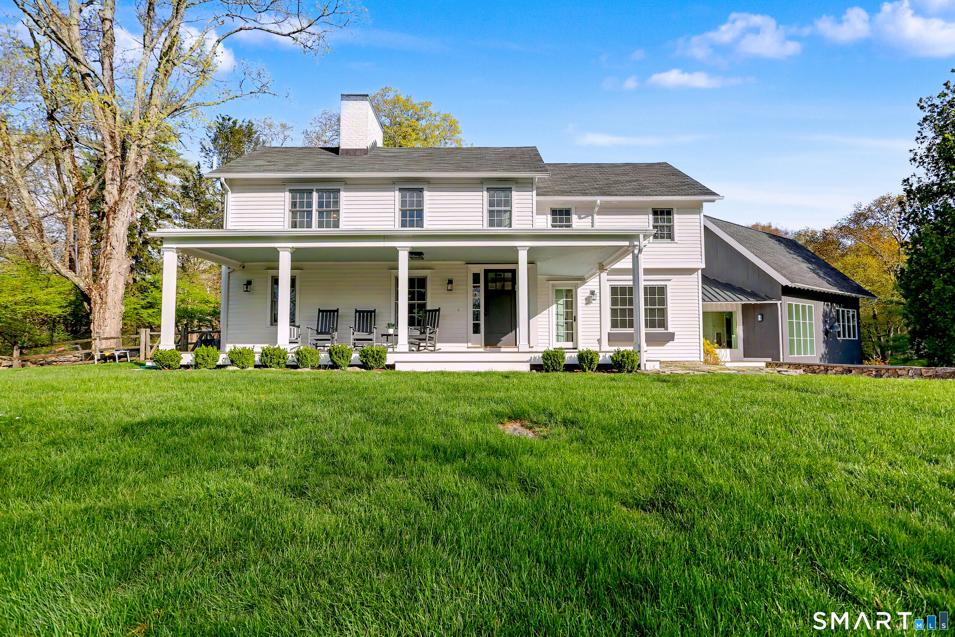 10 Cedar Lane