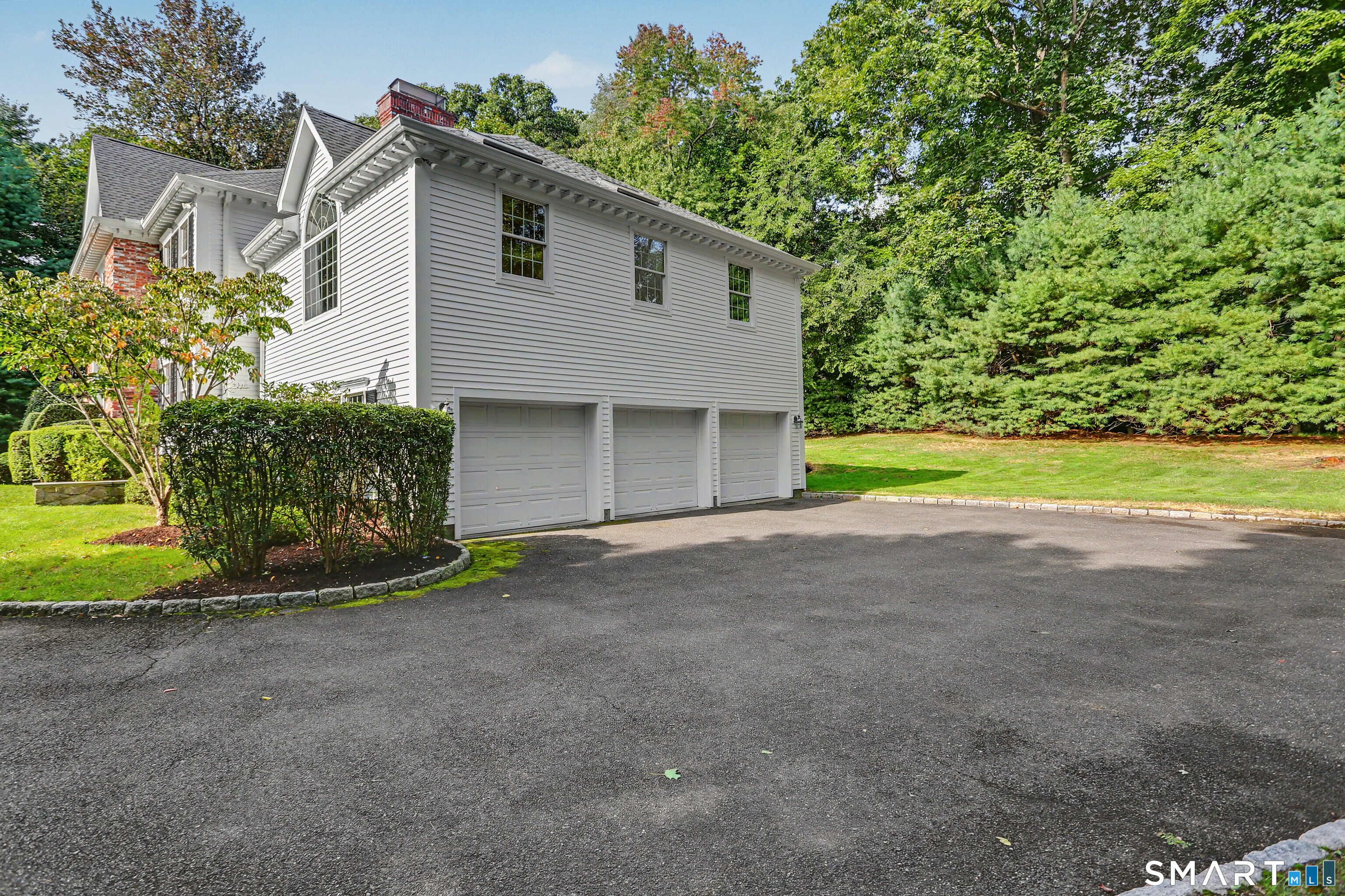 18 Bates Farm Lane