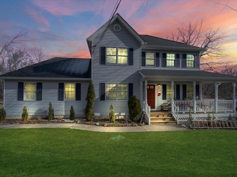 13 Pleasant Street