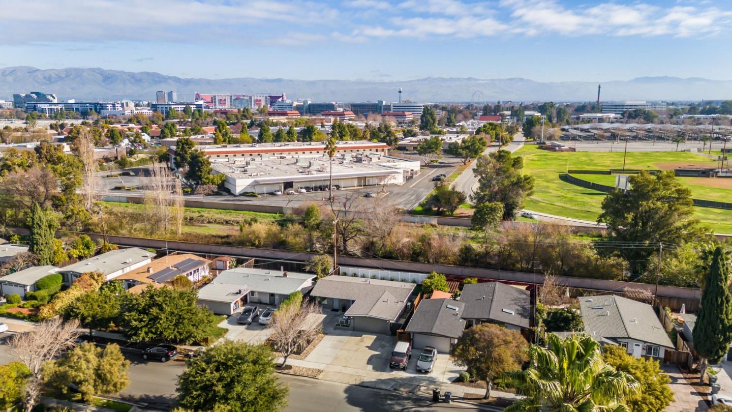 1253 Manzano WAY