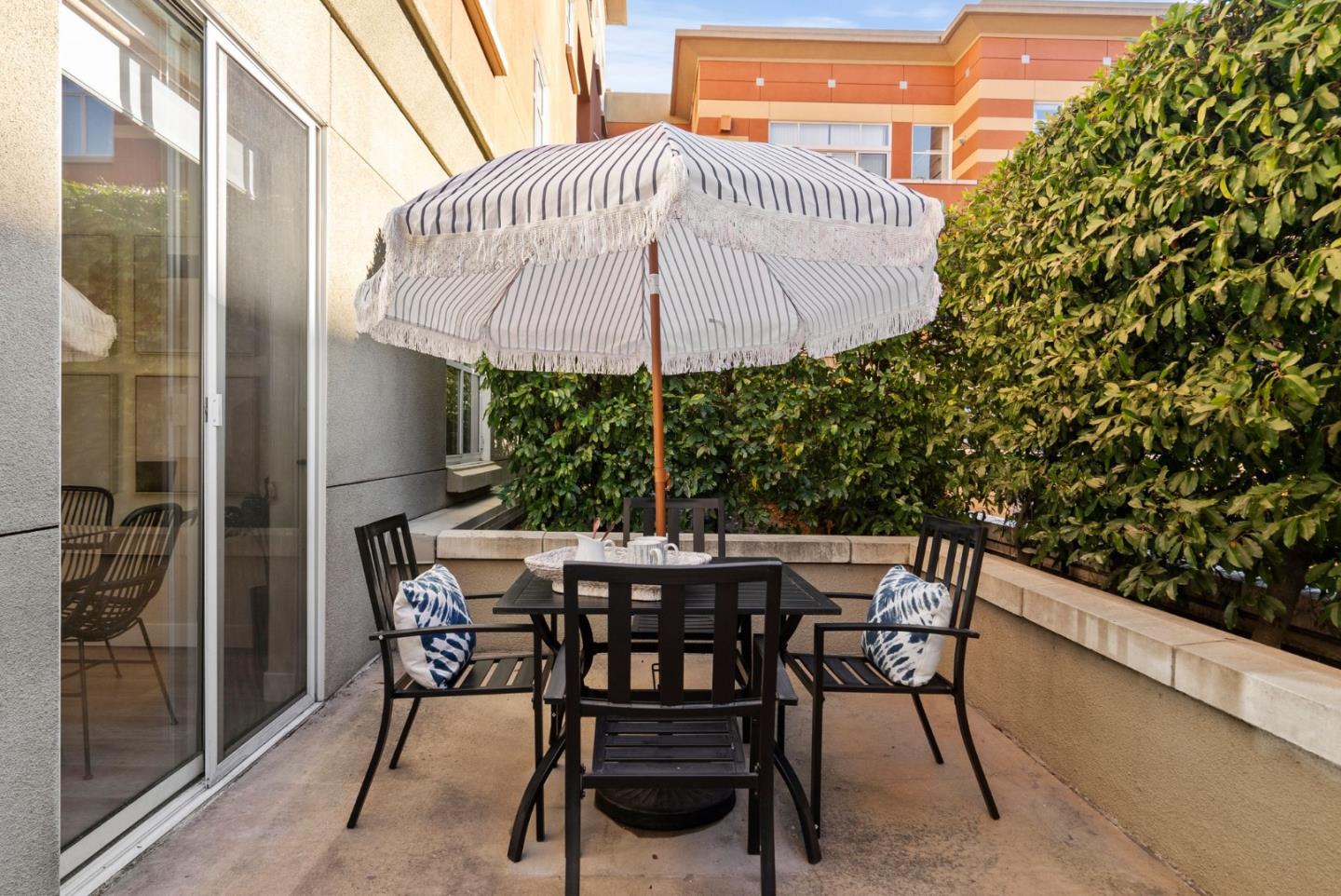 130 E San Fernando ST 323