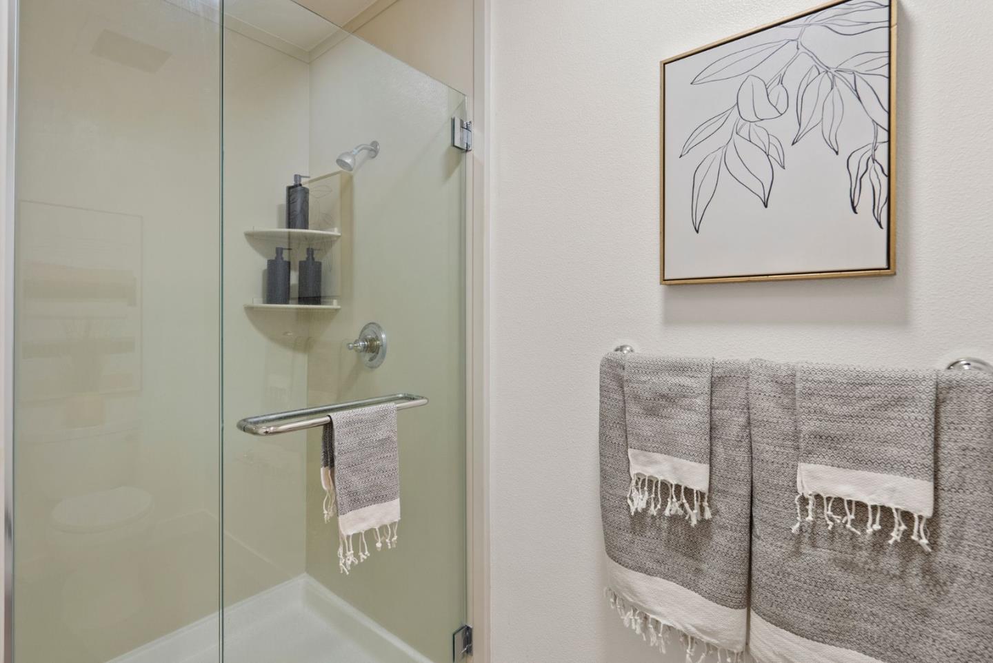 130 E San Fernando ST 323