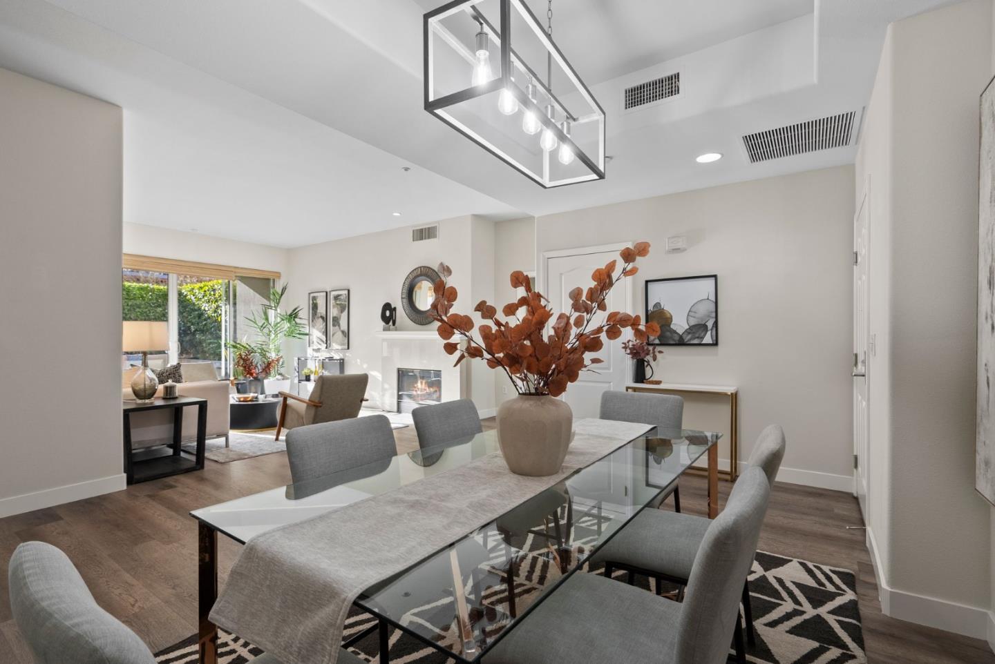 130 E San Fernando ST 323
