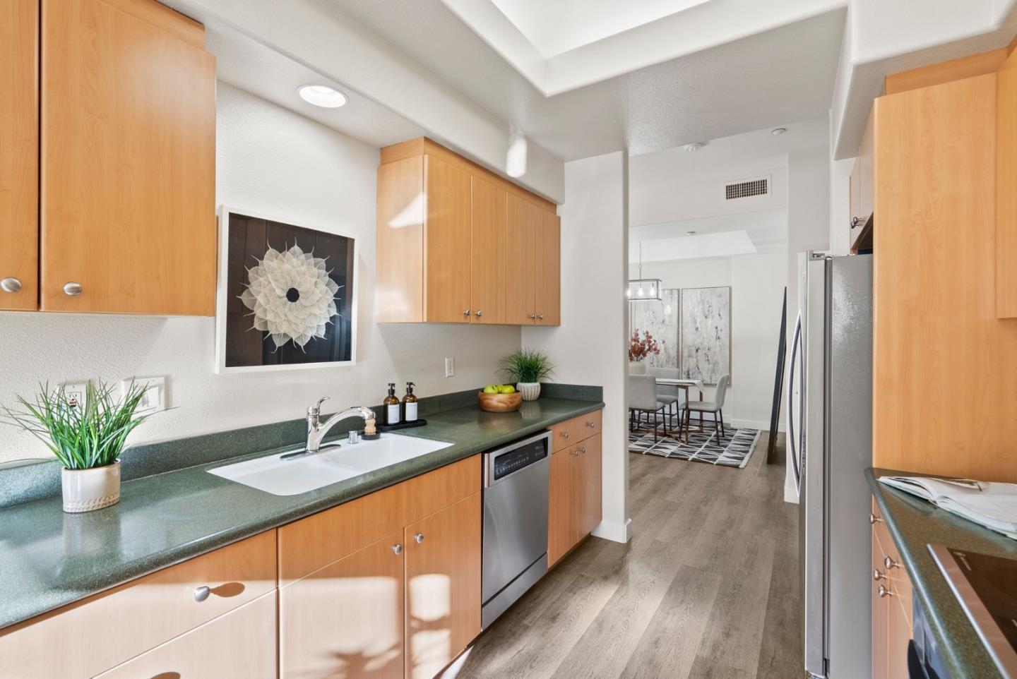 130 E San Fernando ST 323