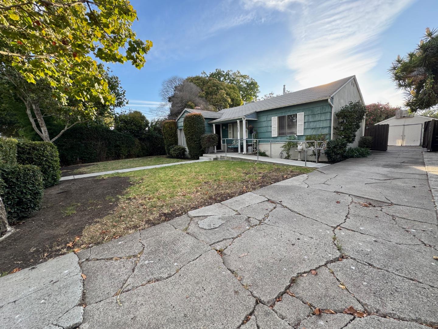 1303 Sevier AVE