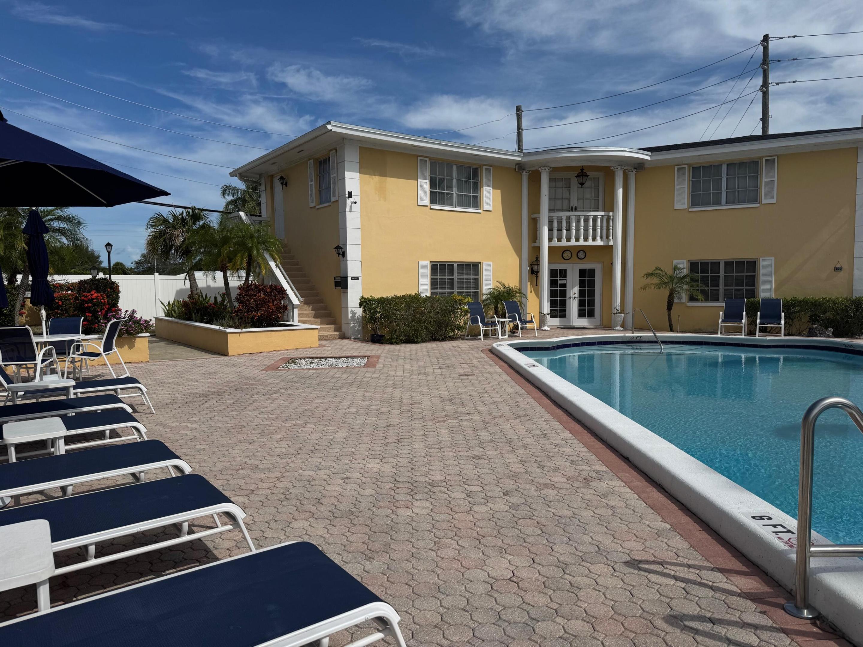 2230 NE 56th Place 209