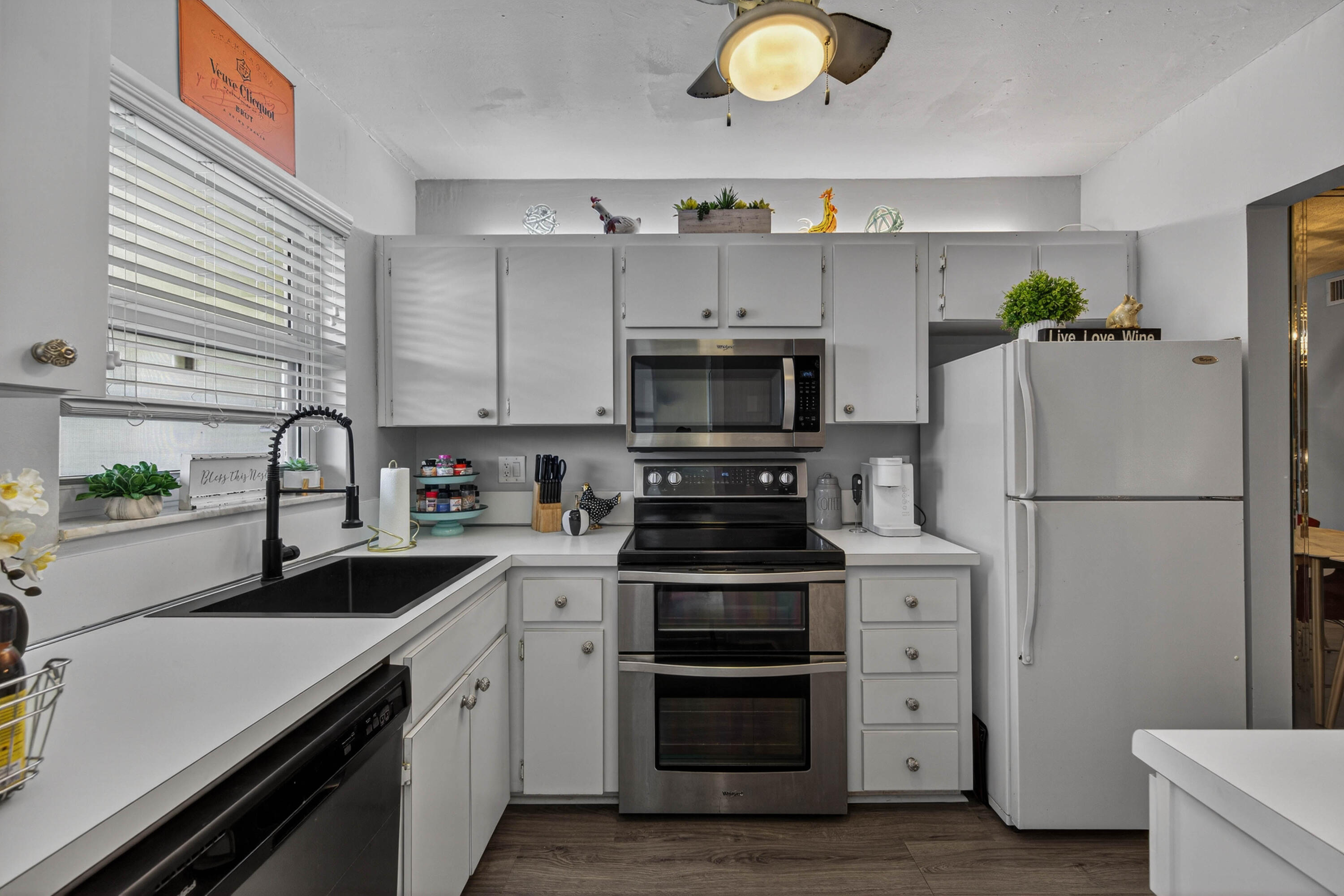 804 SE 7th St SE 401