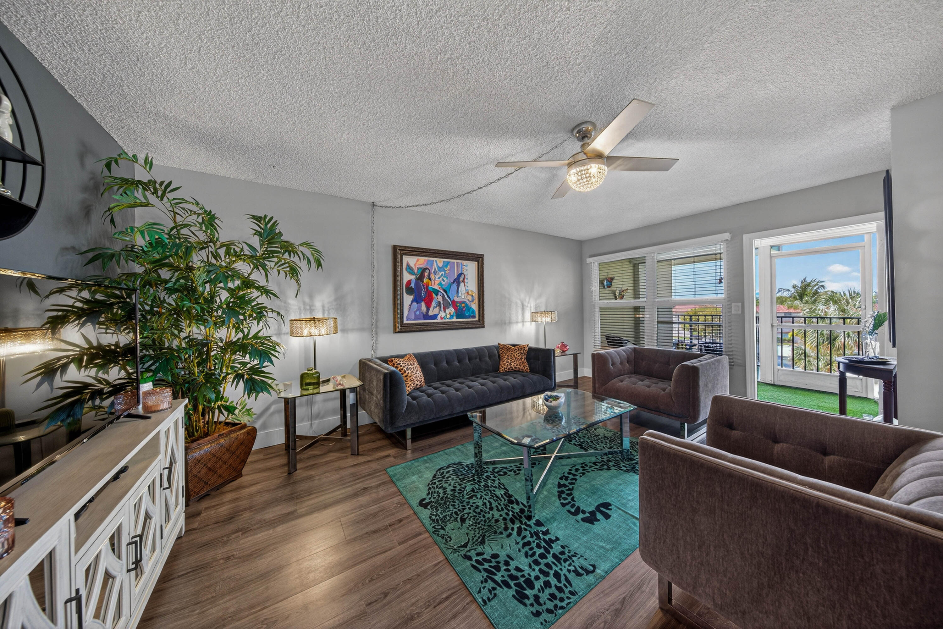 804 SE 7th St SE 401