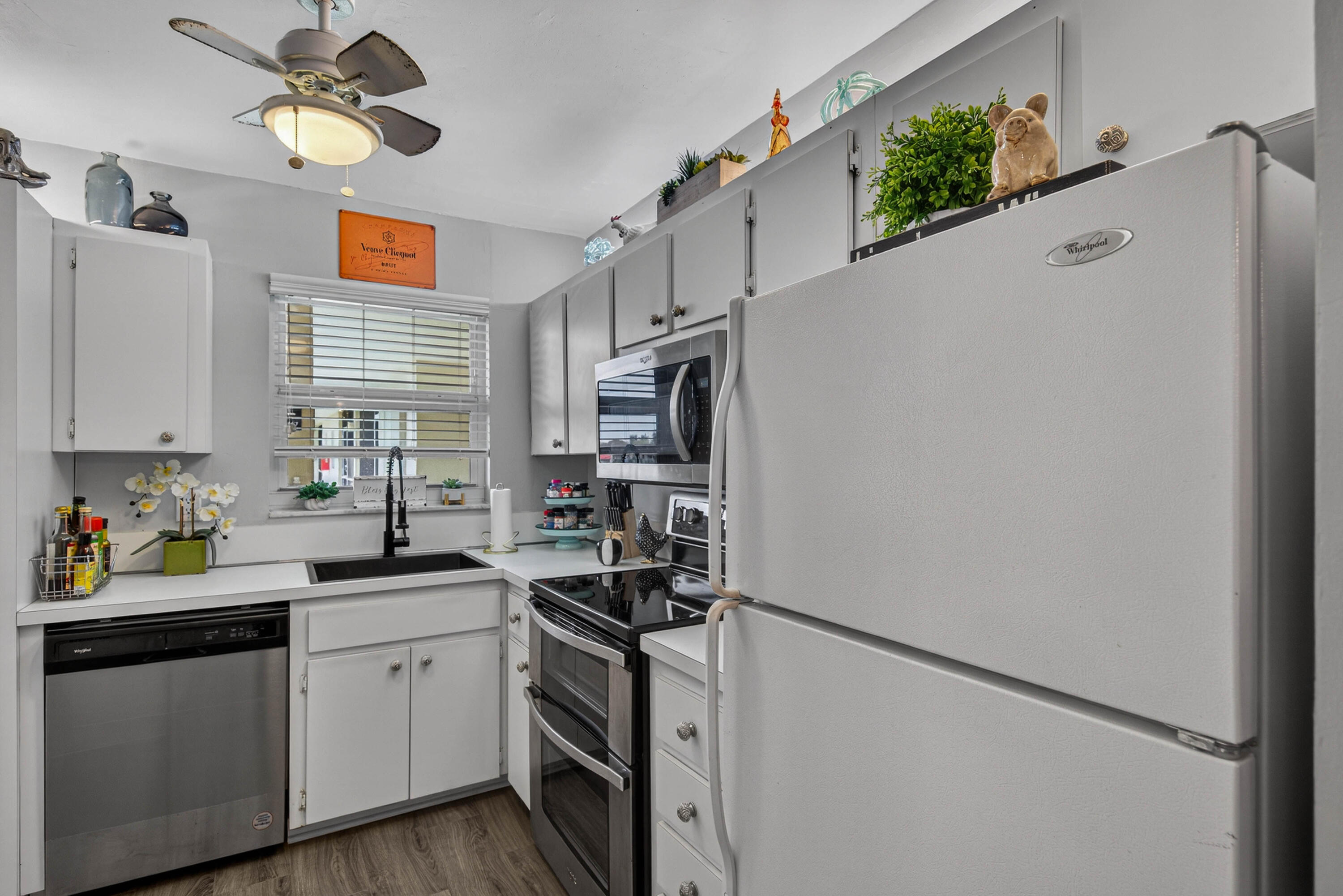 804 SE 7th St SE 401