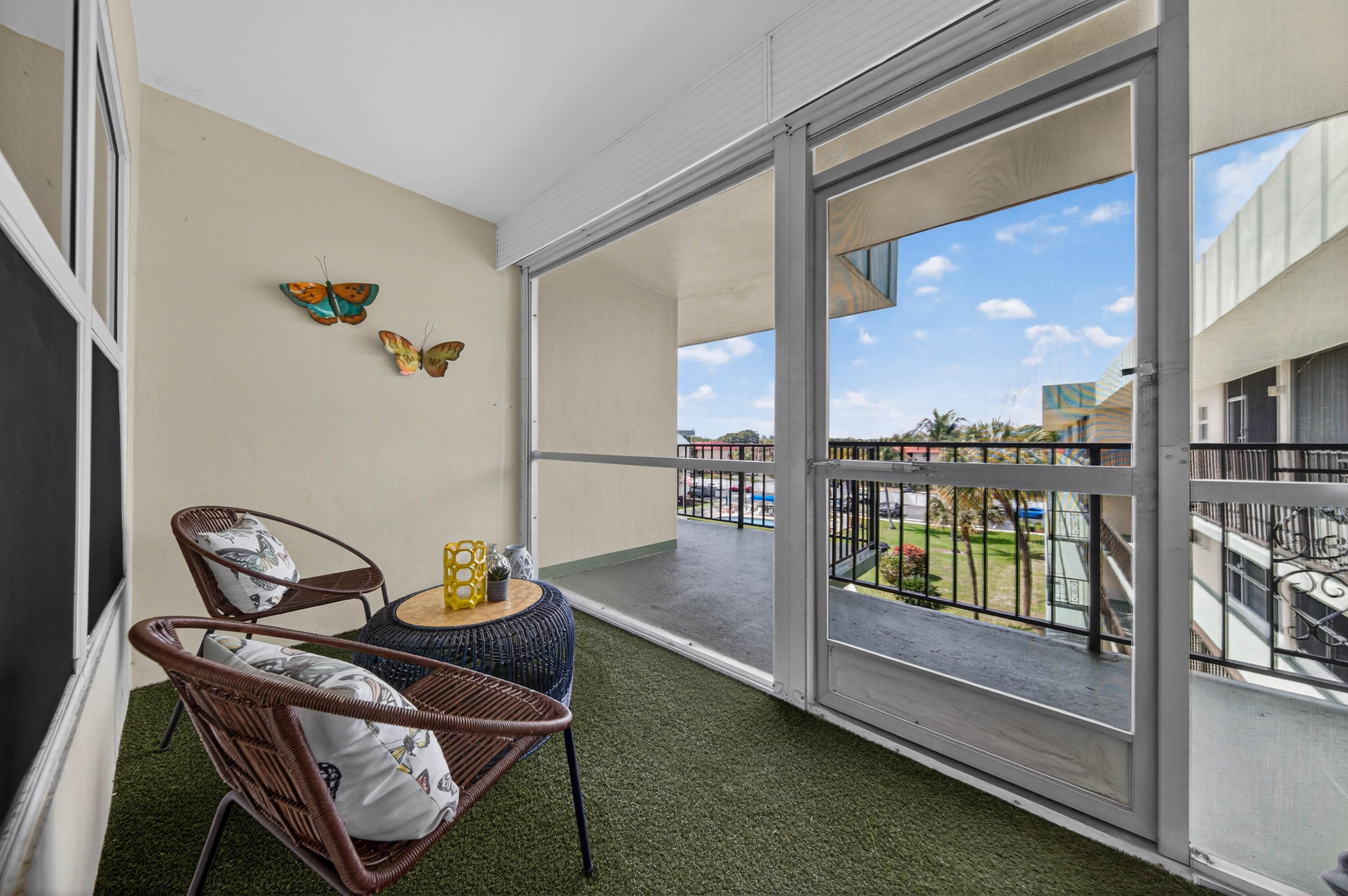 804 SE 7th St SE 401