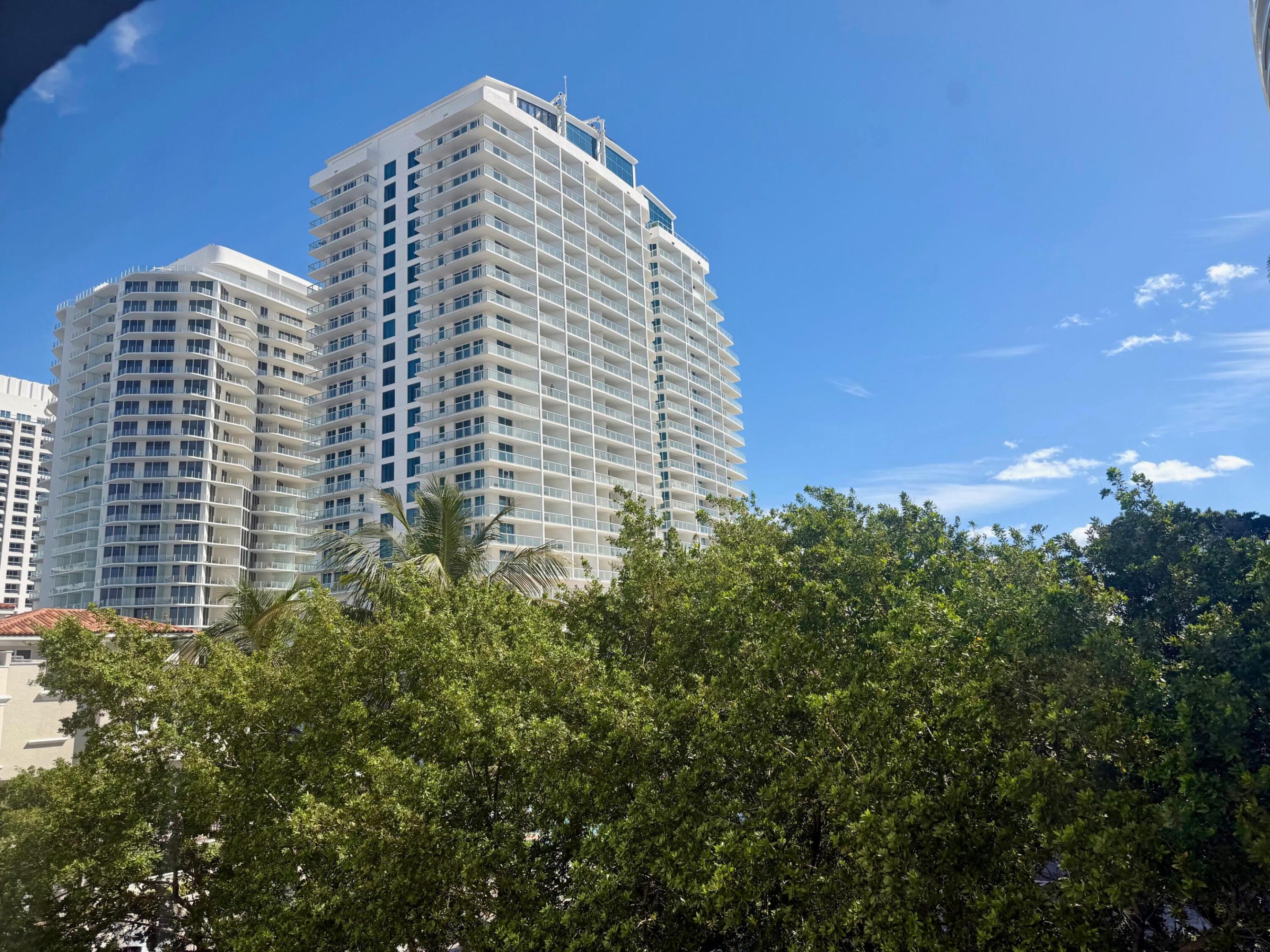 3000 Riomar Street 410