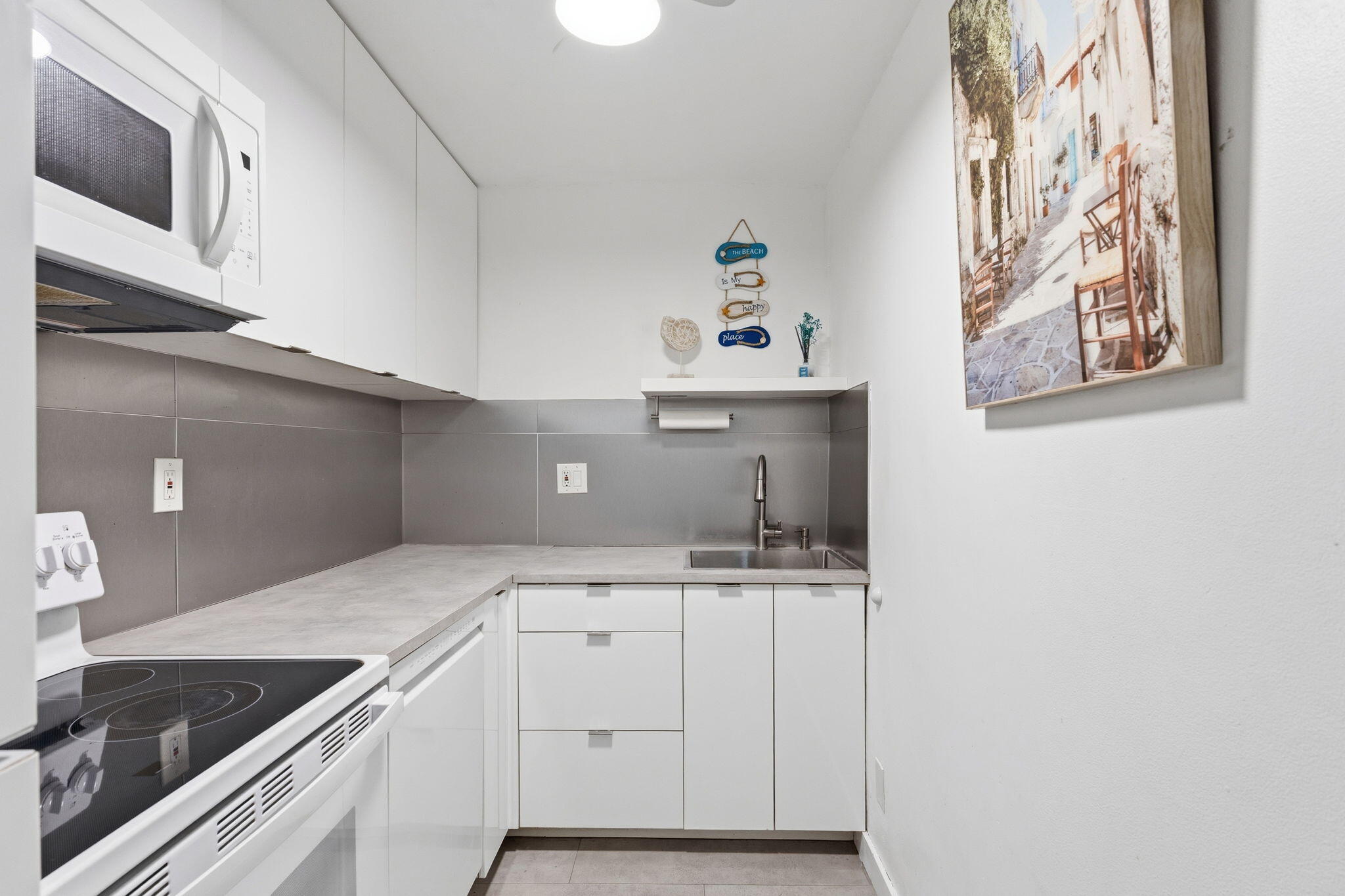 3000 Riomar Street 407