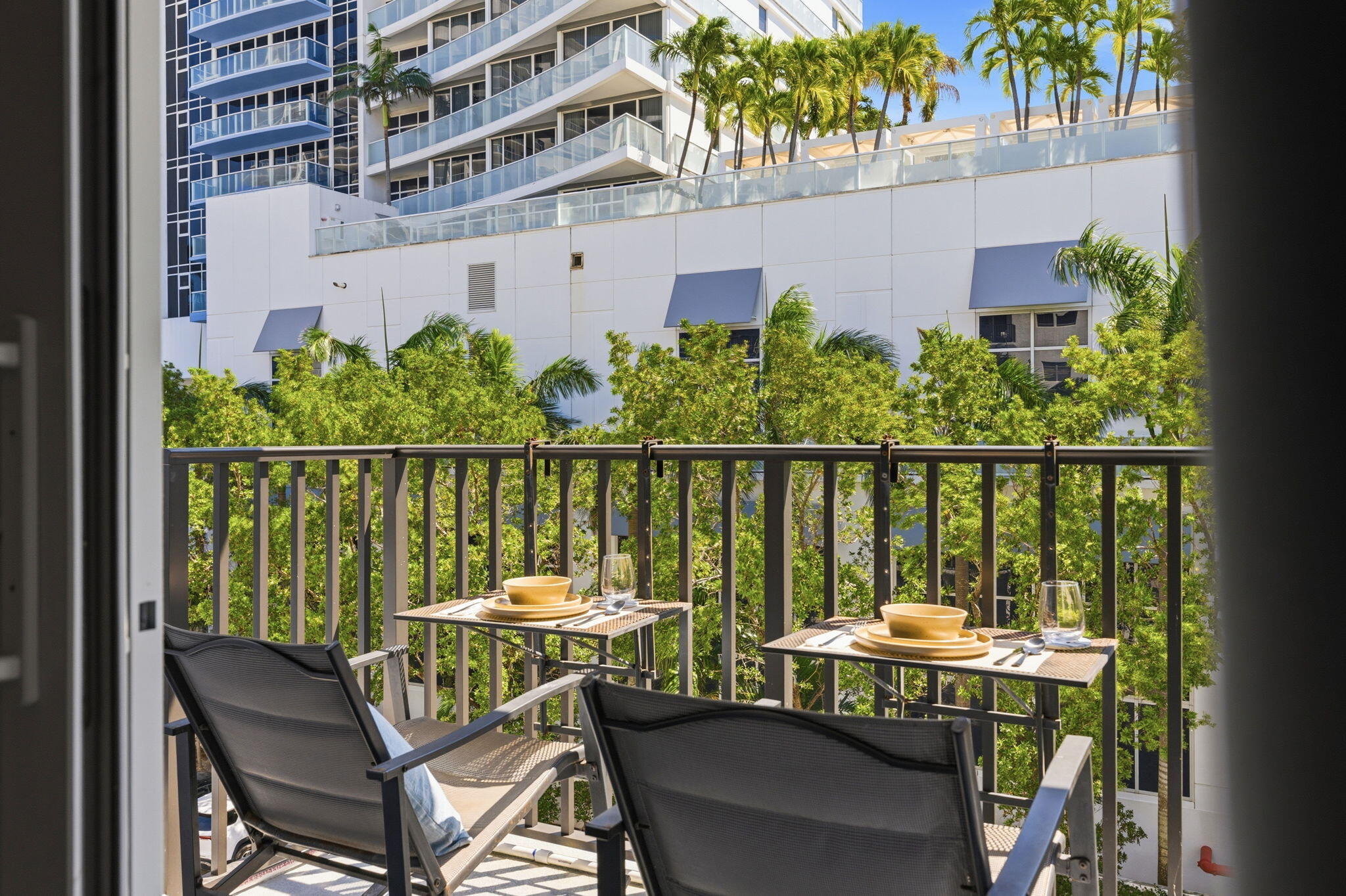 3000 Riomar Street 407