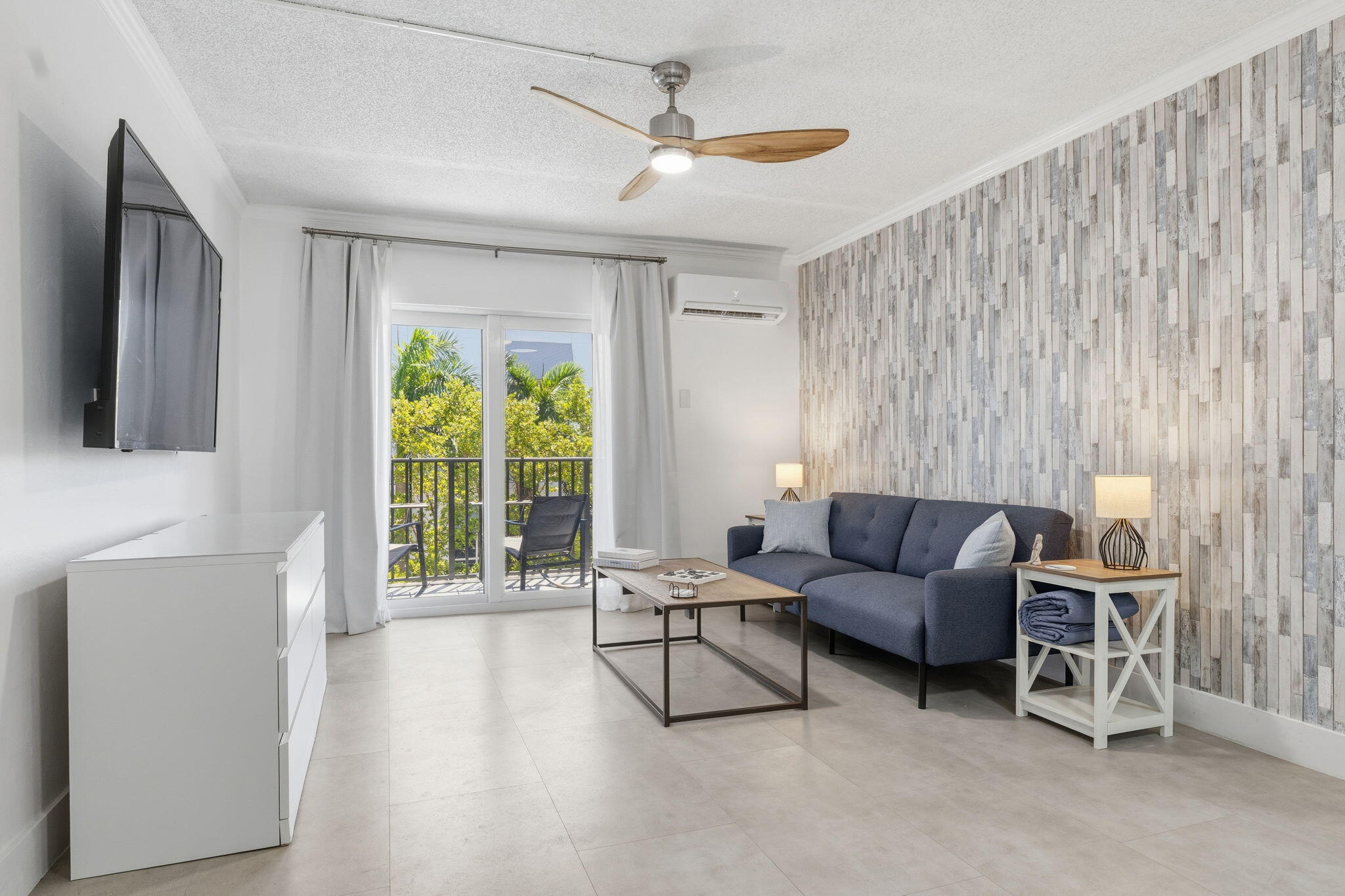 3000 Riomar Street 407